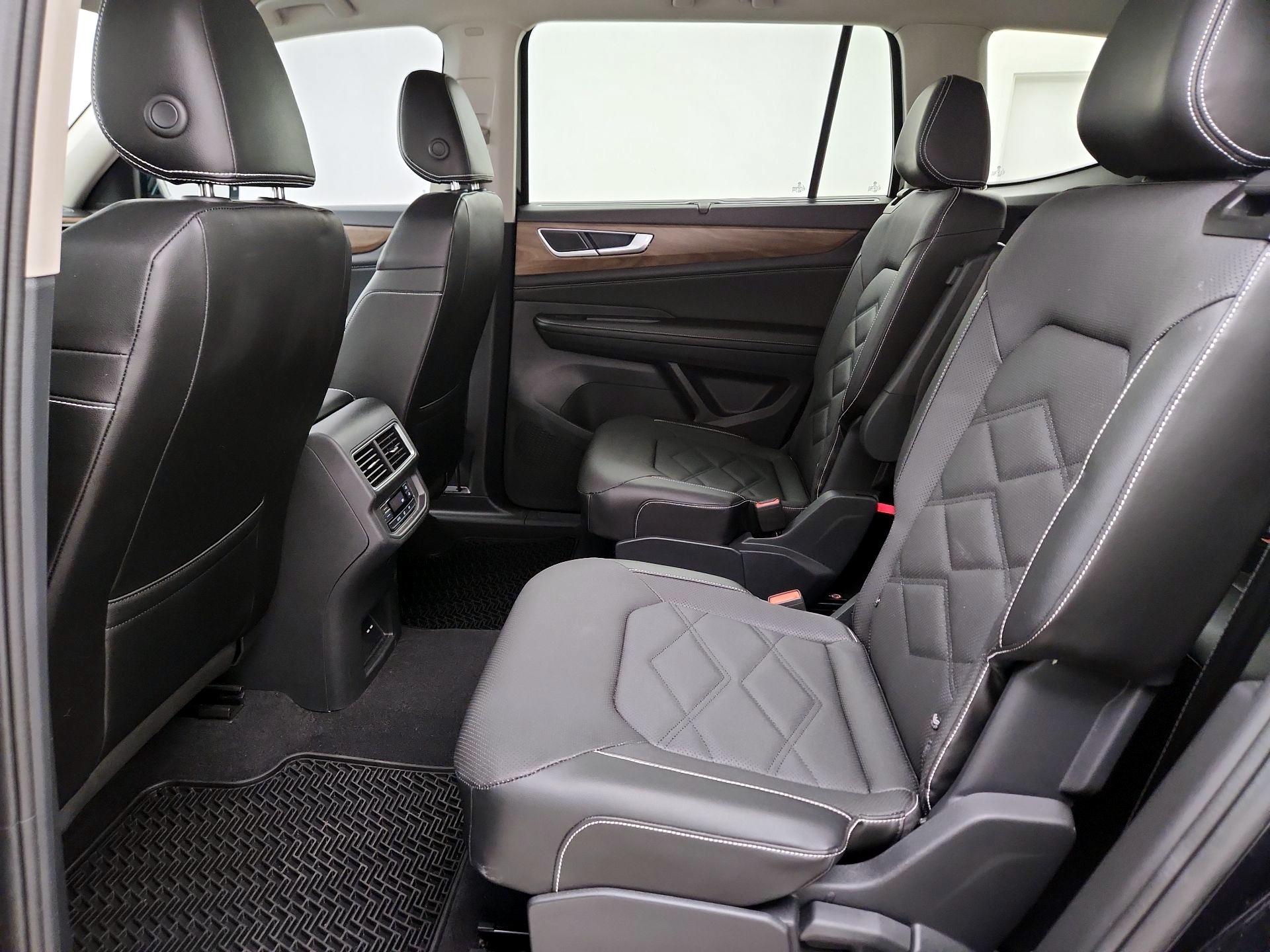 Thumbnail: 2024 Volkswagen Atlas - 19