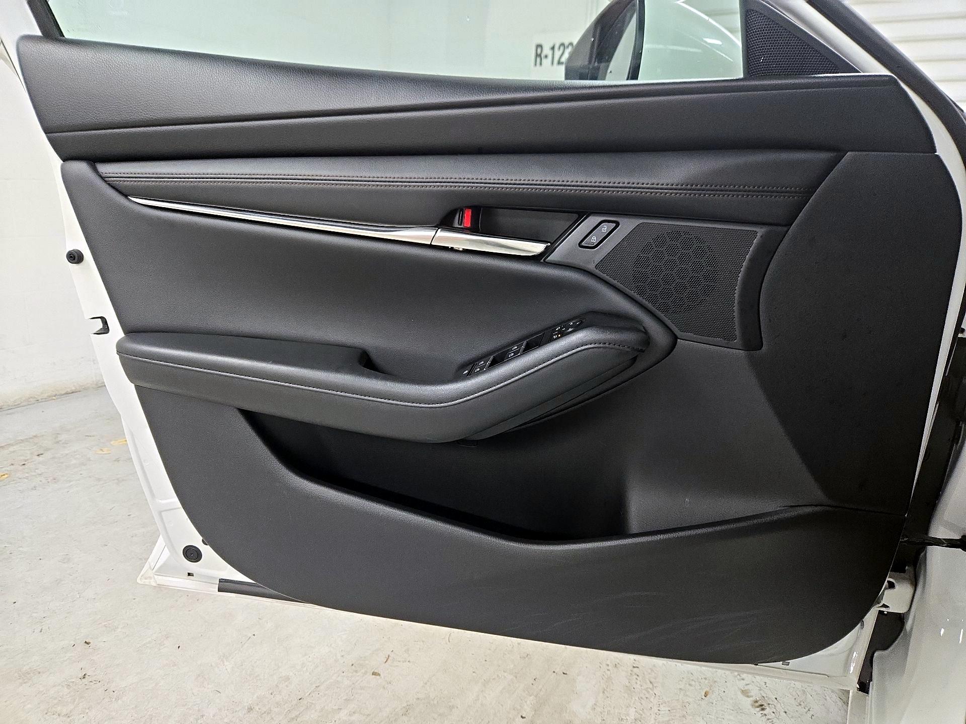 Thumbnail: 2025 Mazda Mazda3 - 12