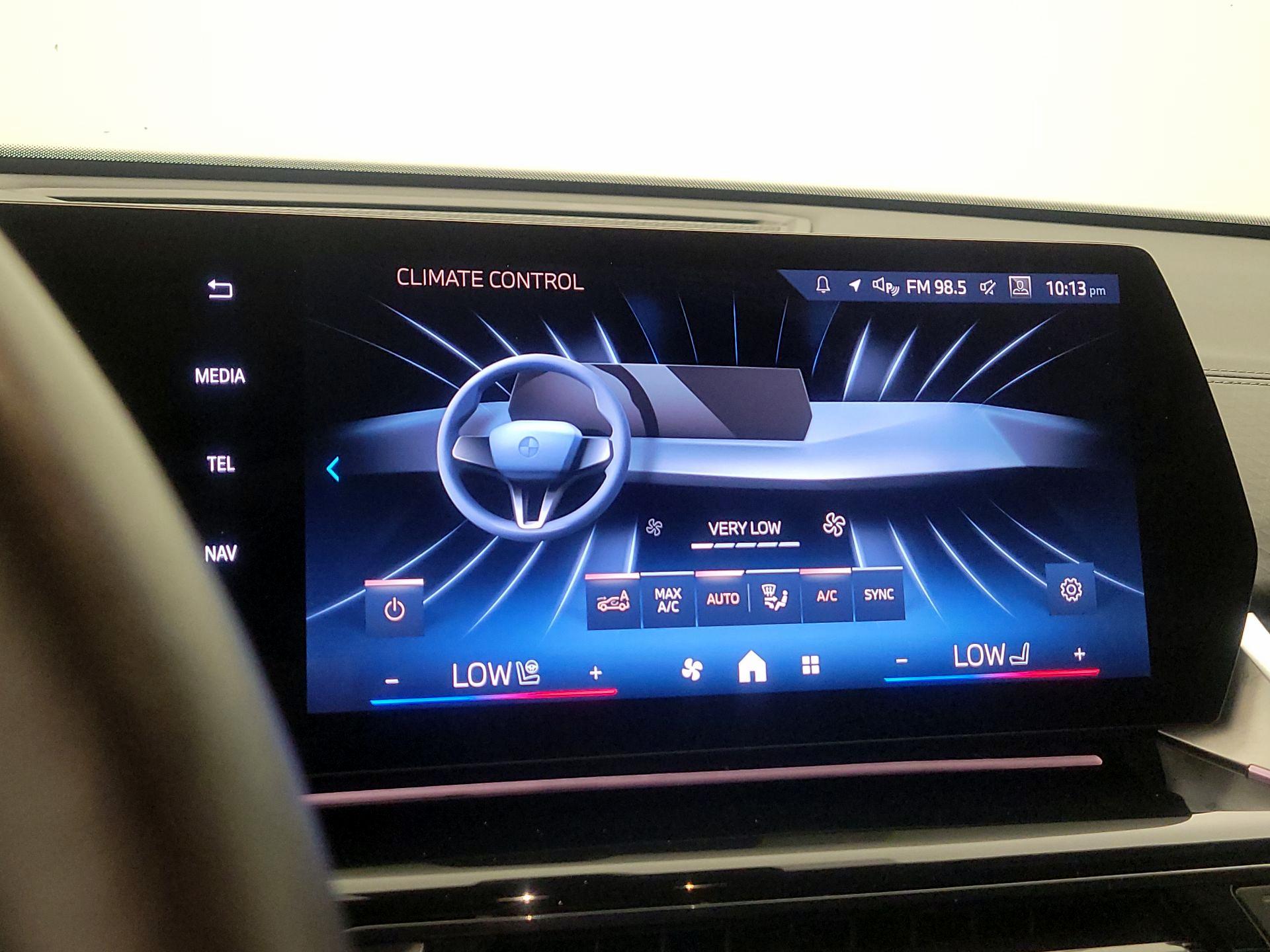 Thumbnail: 2025 BMW X2 - 16