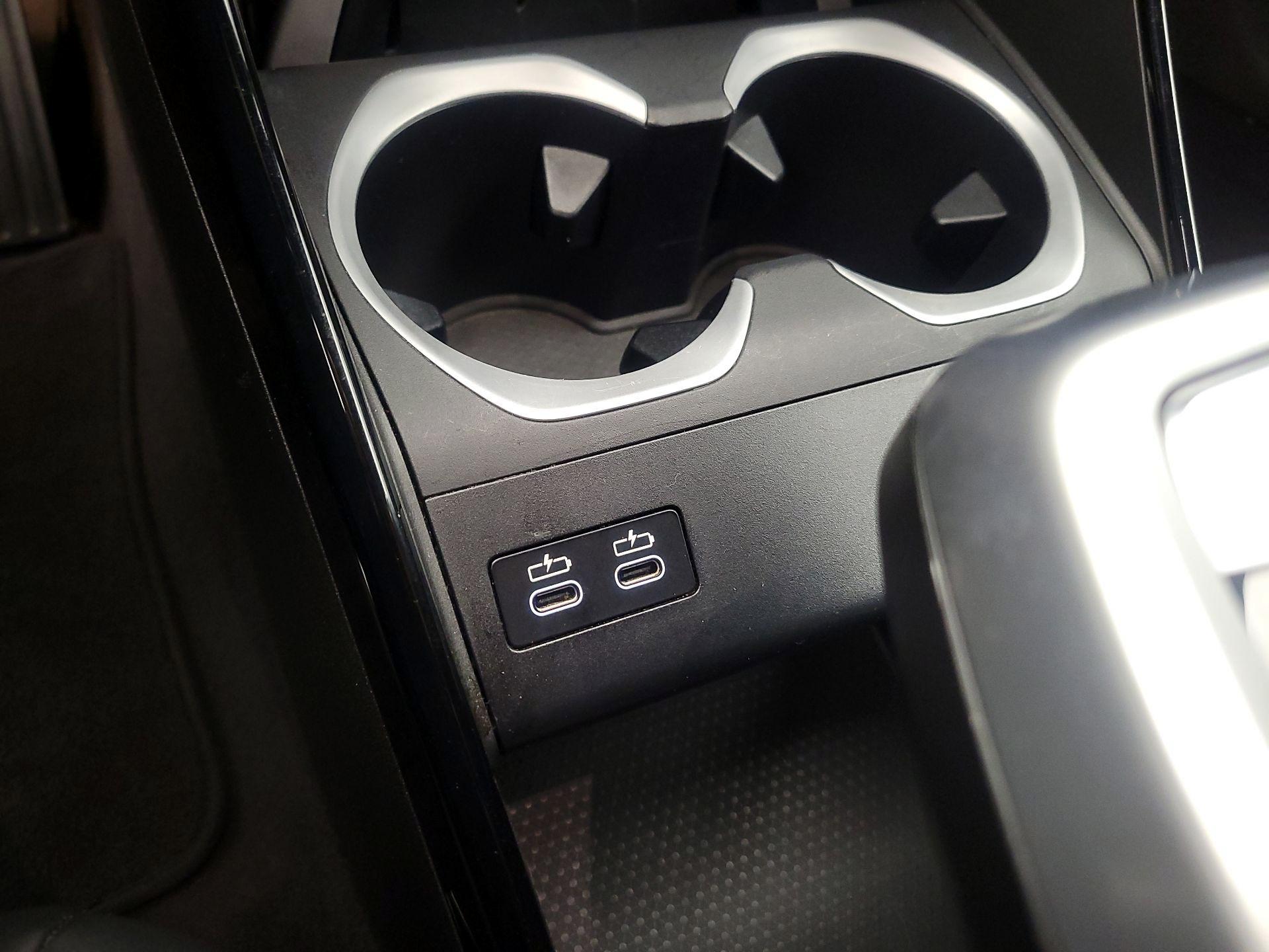 Thumbnail: 2025 BMW X2 - 18