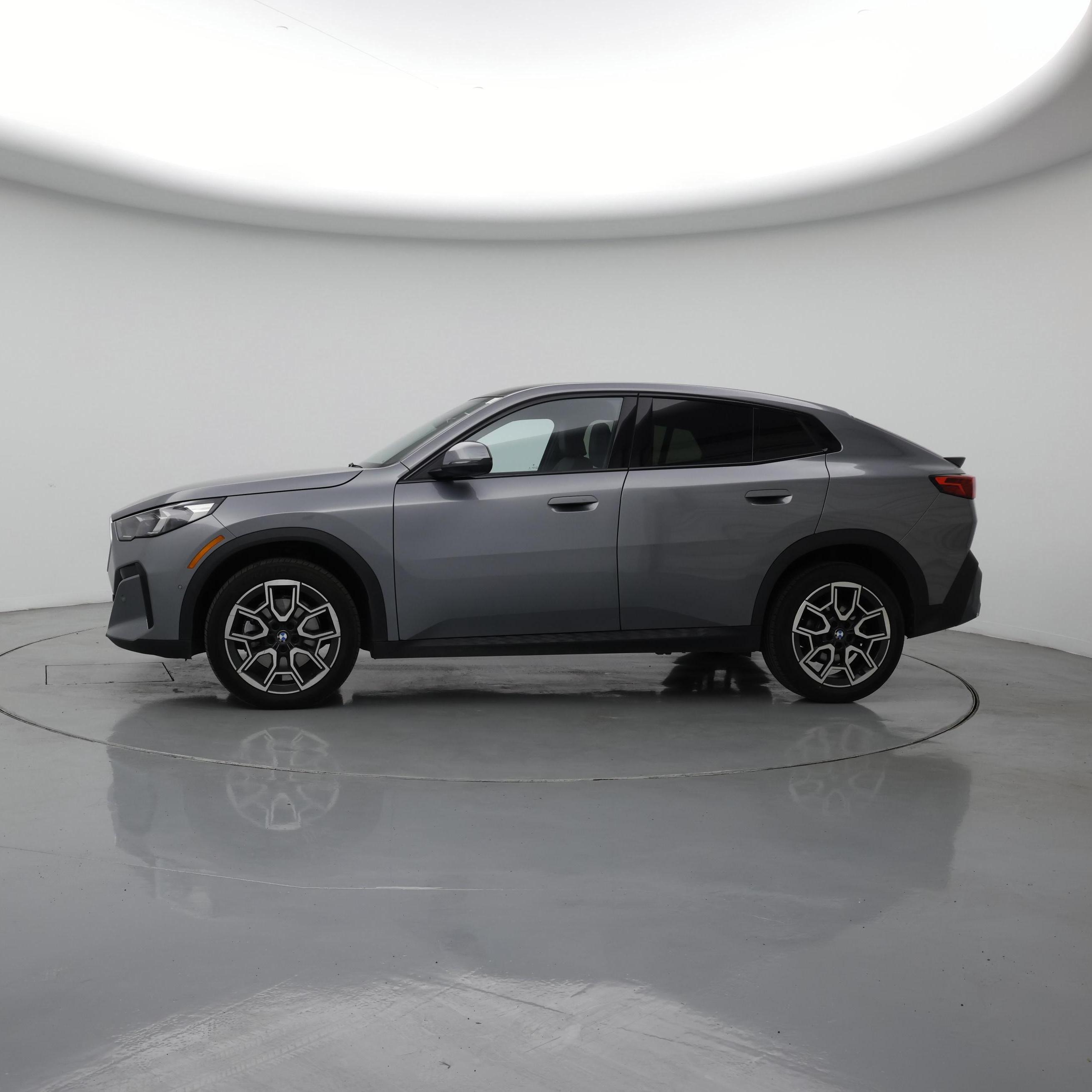 Thumbnail: 2025 BMW X2 - 3