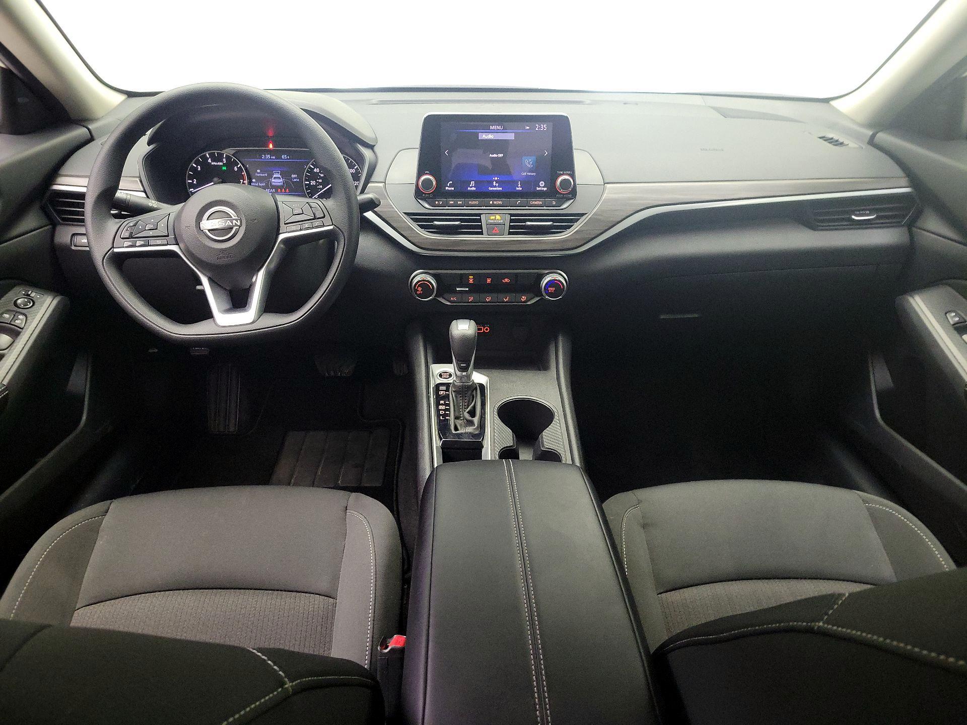 Thumbnail: 2025 Nissan Altima - 9