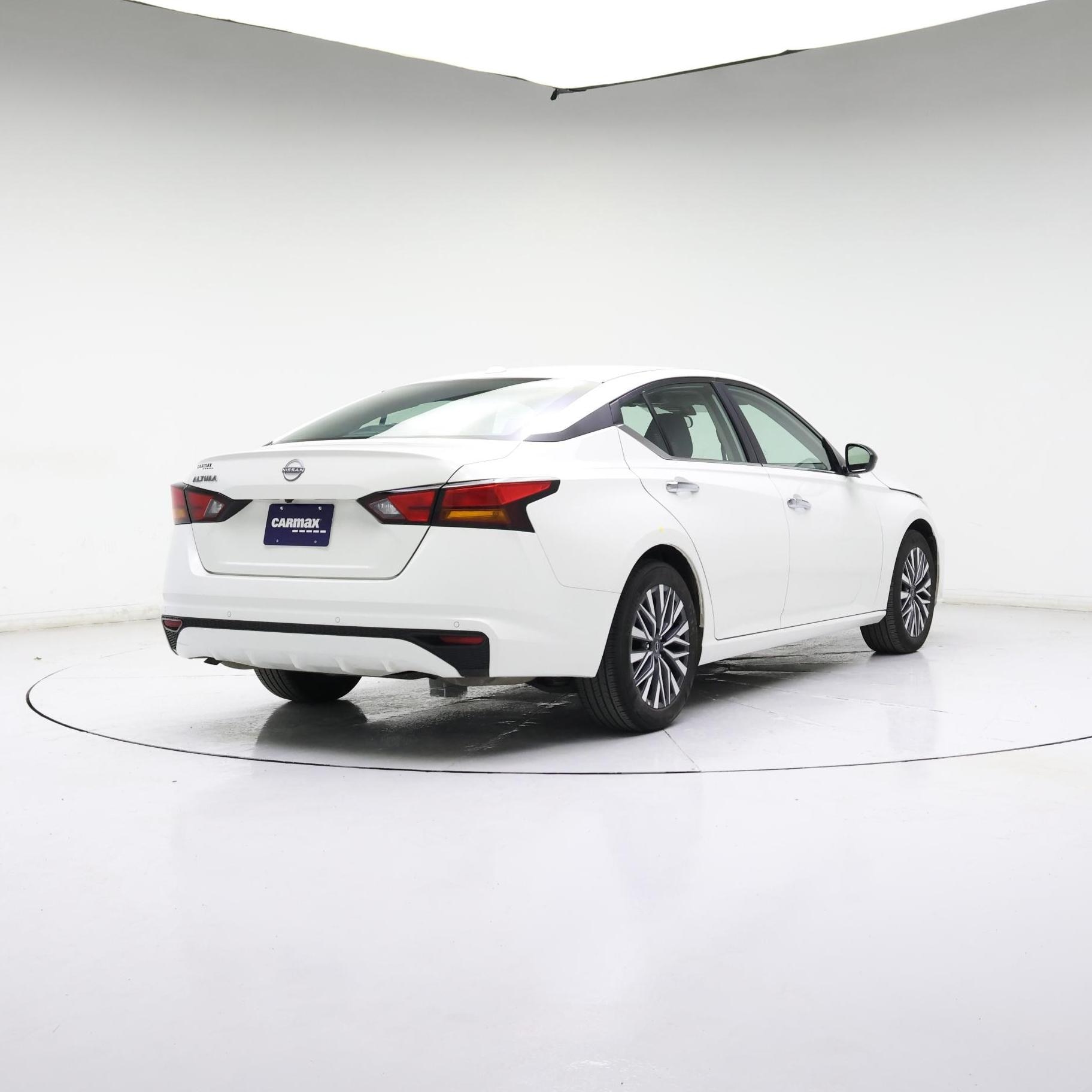 Thumbnail: 2025 Nissan Altima - 8
