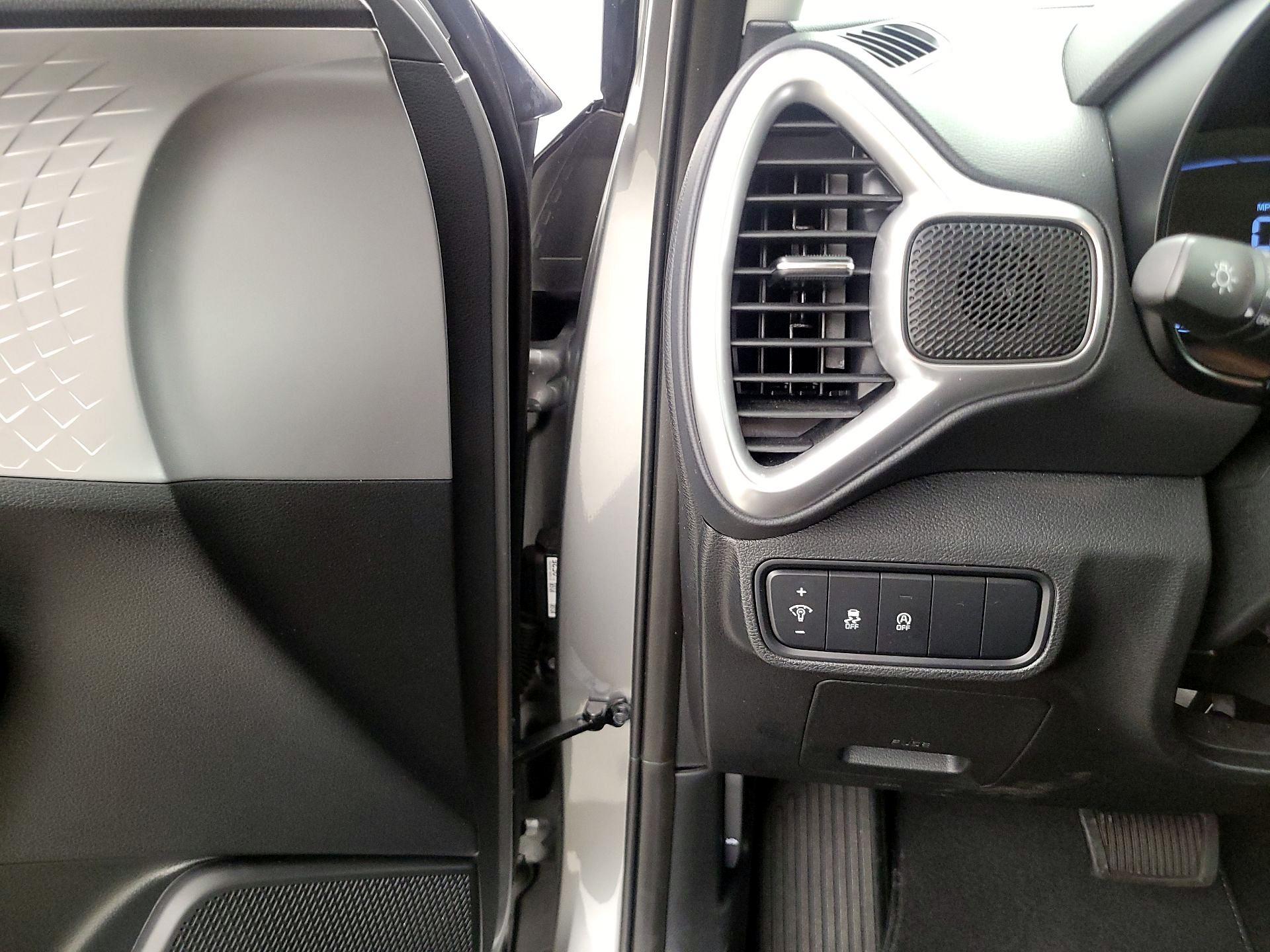 Thumbnail: 2025 Kia Soul - 13