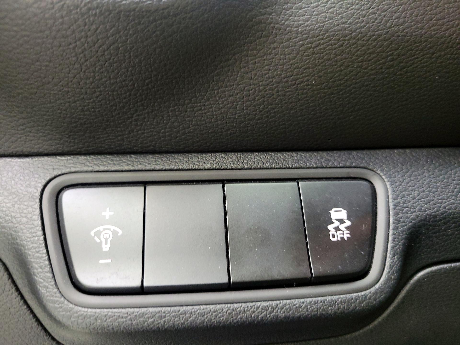 Thumbnail: 2024 Kia Forte - 11