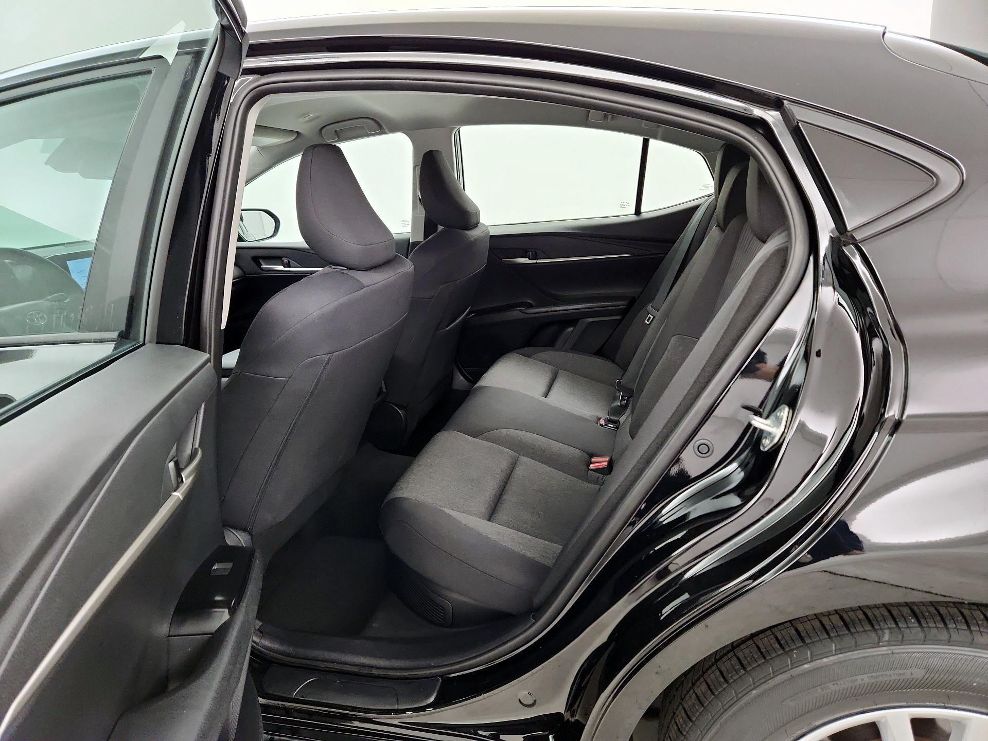 Thumbnail: 2025 Toyota Camry - 17