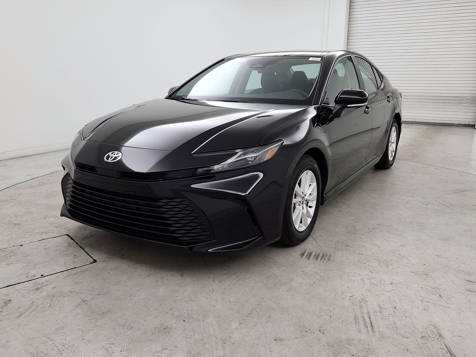 Thumbnail: 2025 Toyota Camry - 3