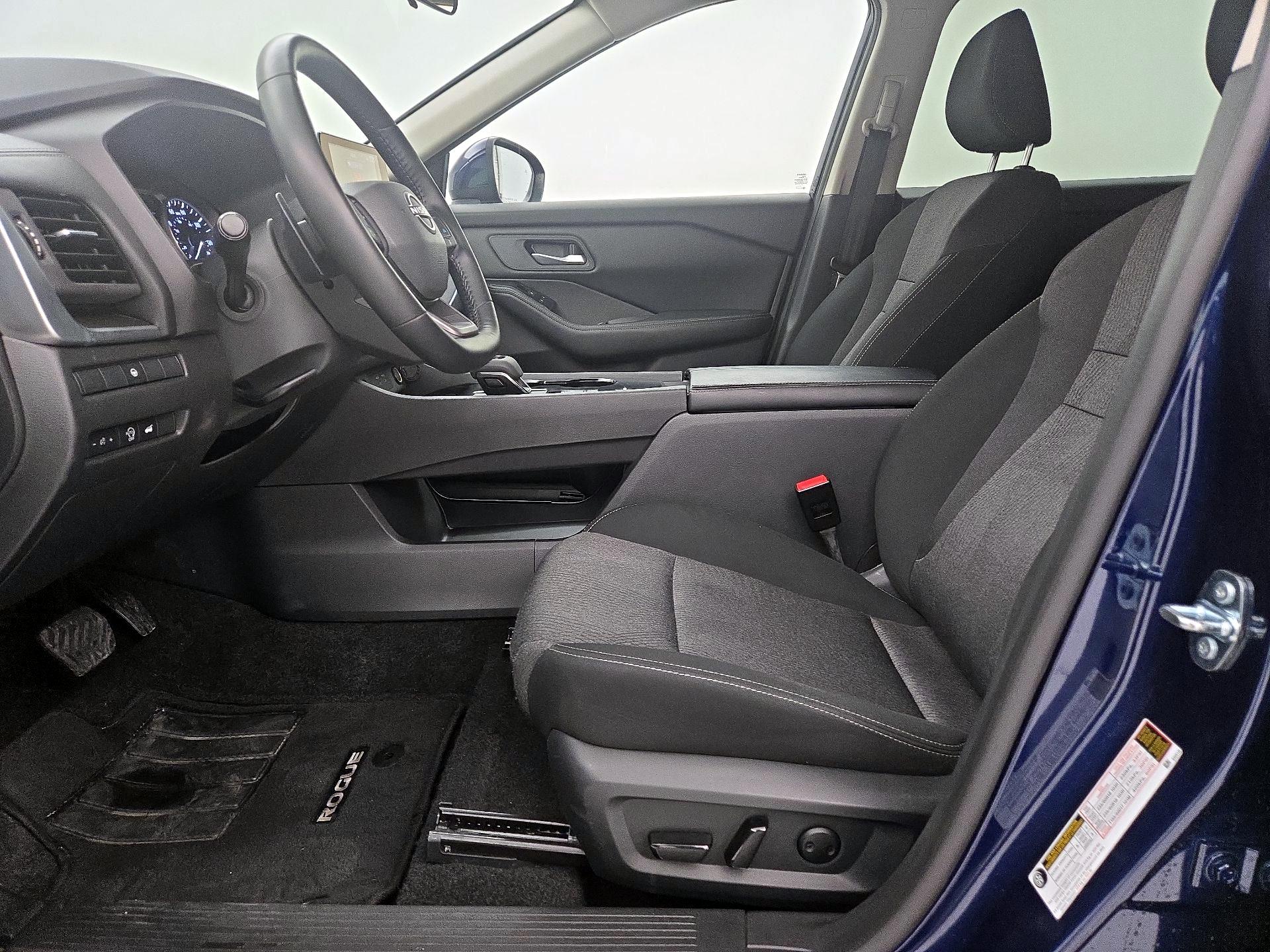 Thumbnail: 2025 Nissan Rogue - 11