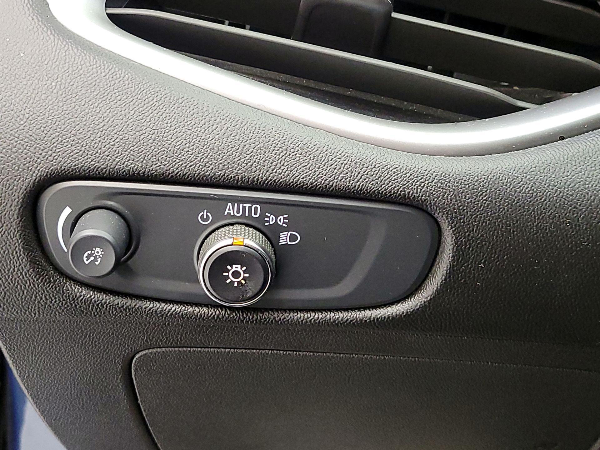 Thumbnail: 2024 Chevrolet Malibu - 11