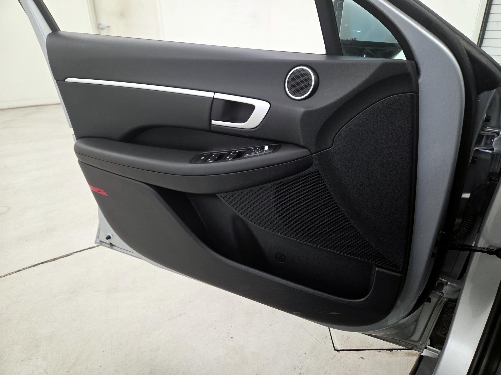 Thumbnail: 2025 Hyundai Sonata - 12