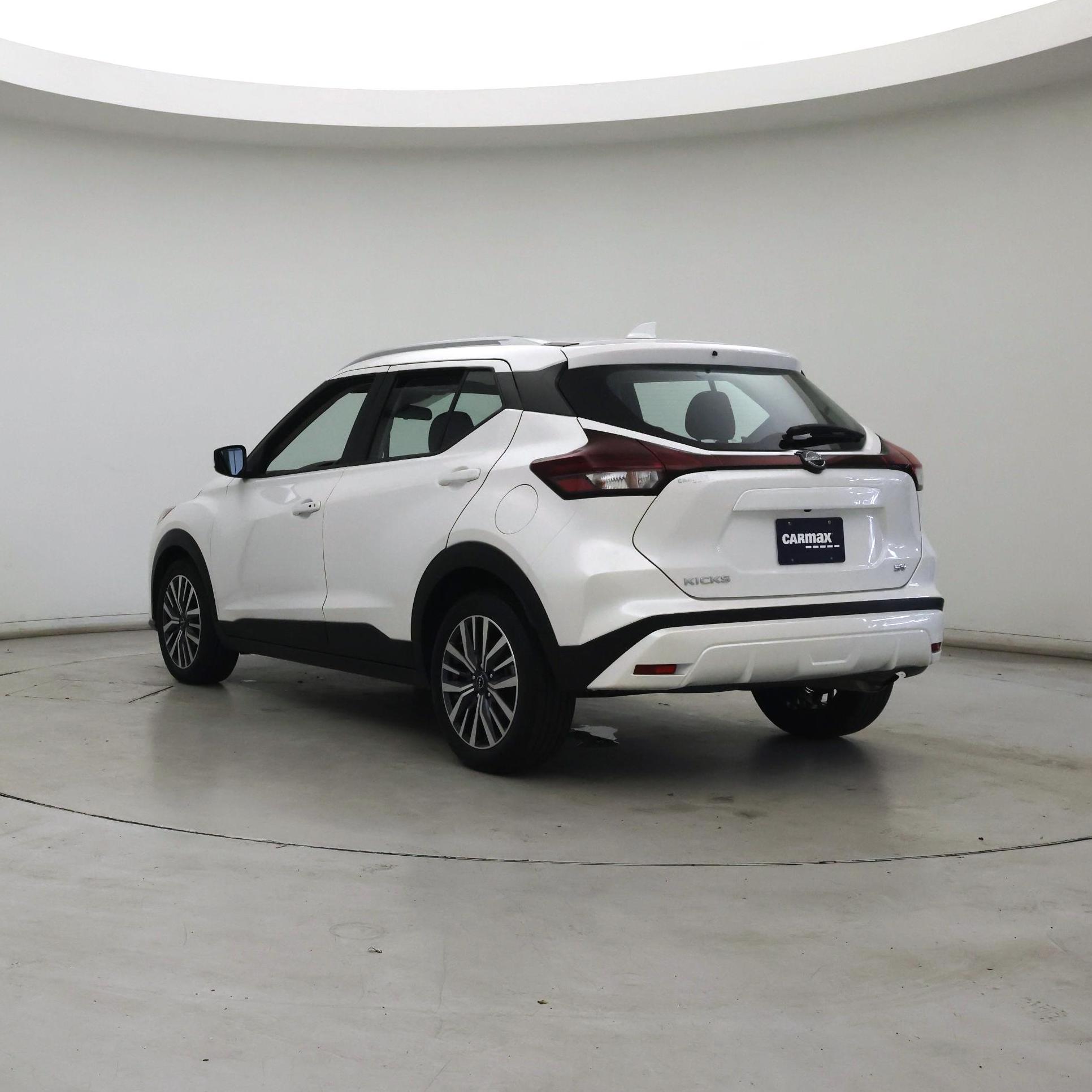 Thumbnail: 2024 Nissan Kicks - 2