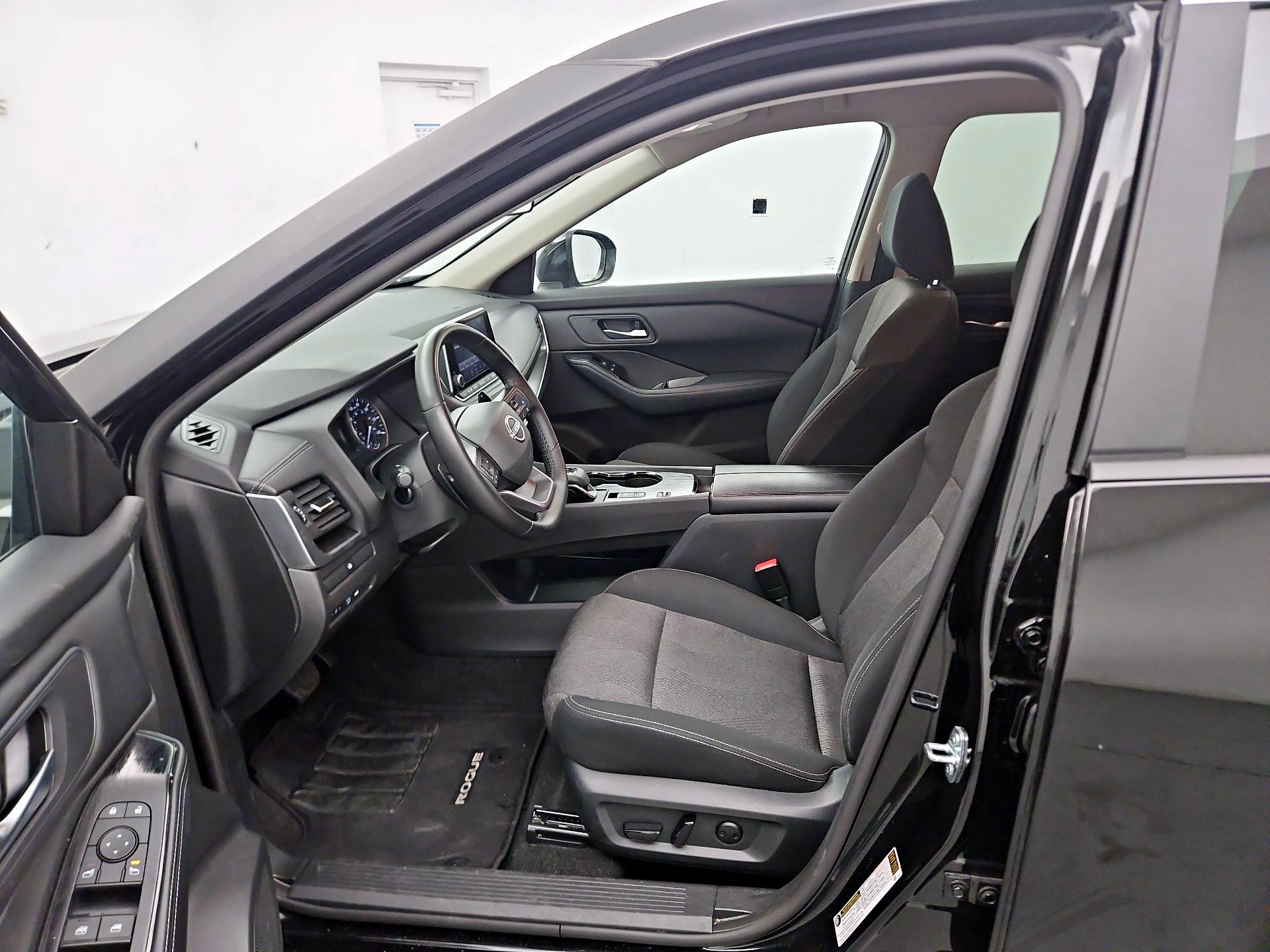 Thumbnail: 2025 Nissan Rogue - 11