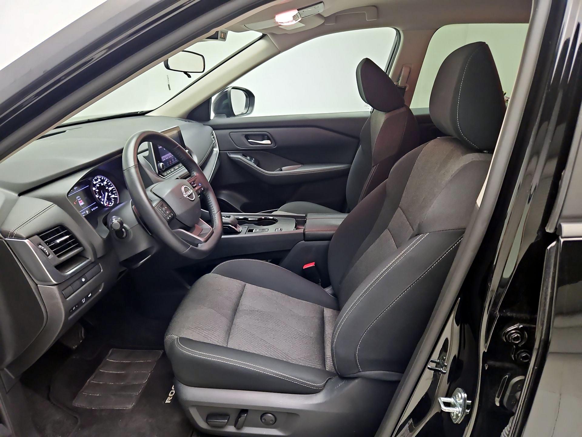 Thumbnail: 2025 Nissan Rogue - 11