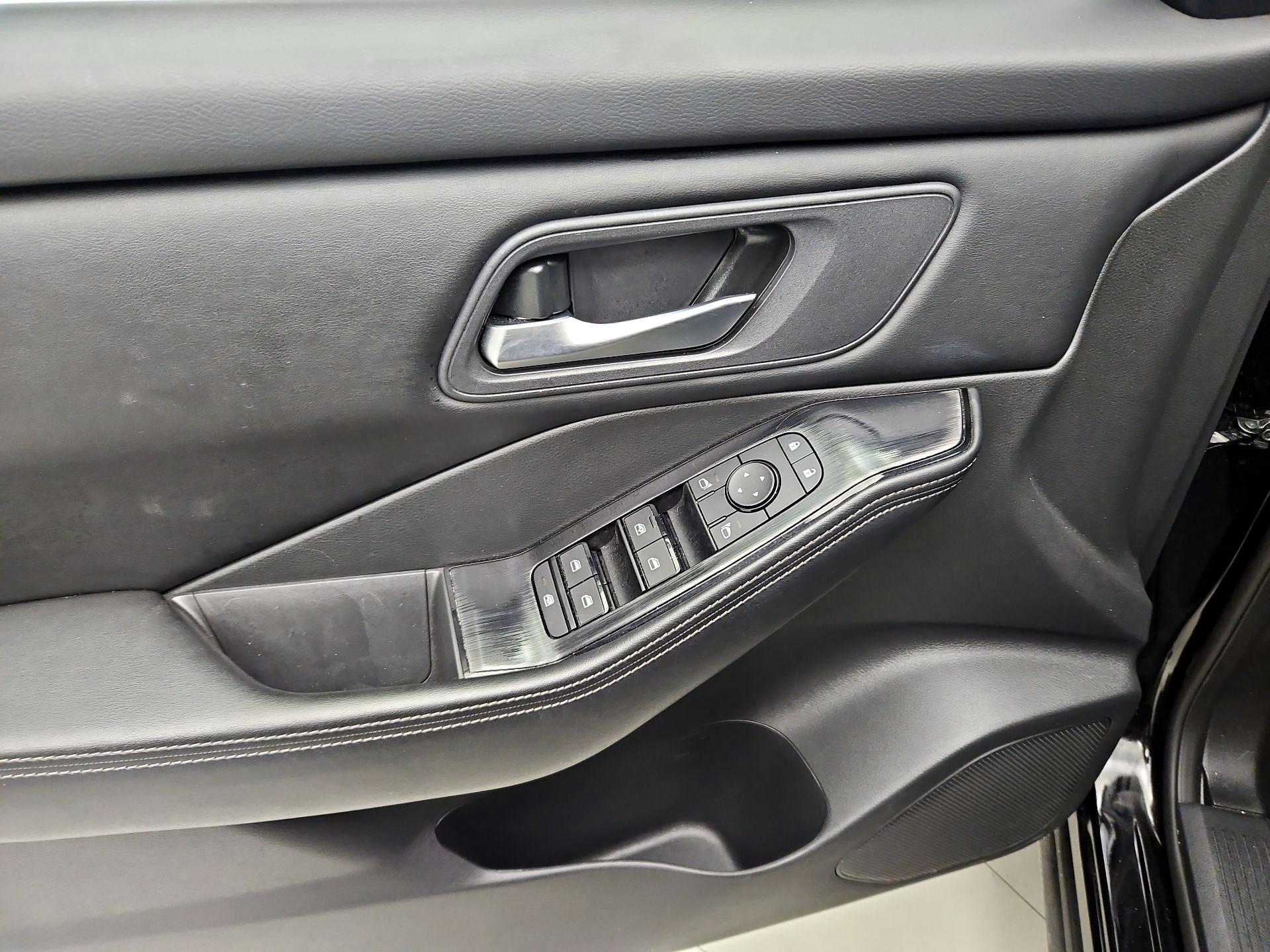 Thumbnail: 2025 Nissan Rogue - 12