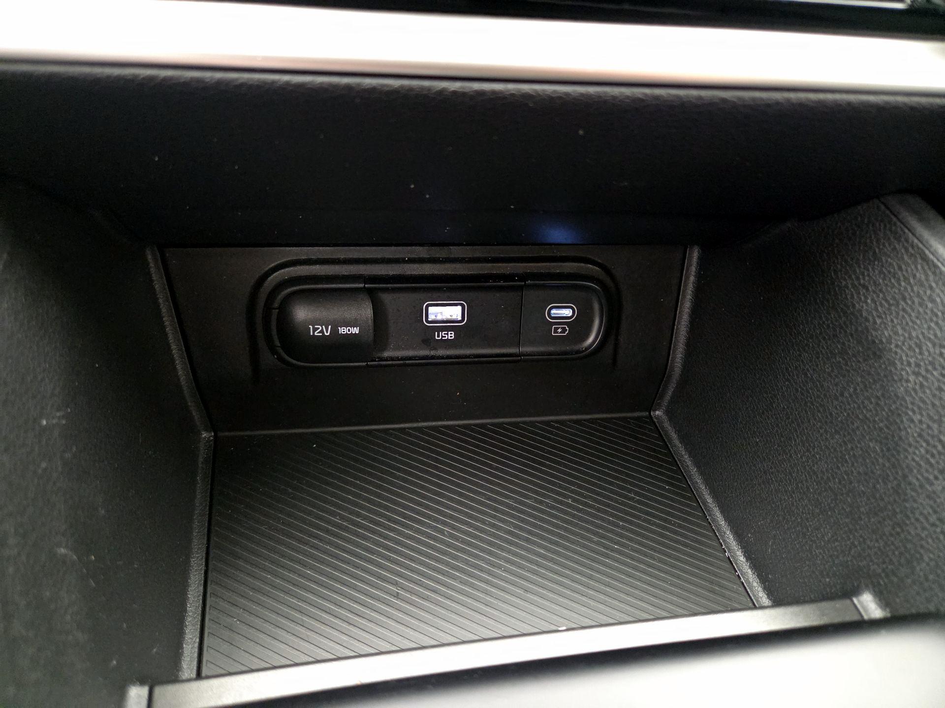 Thumbnail: 2025 Kia Sportage - 18