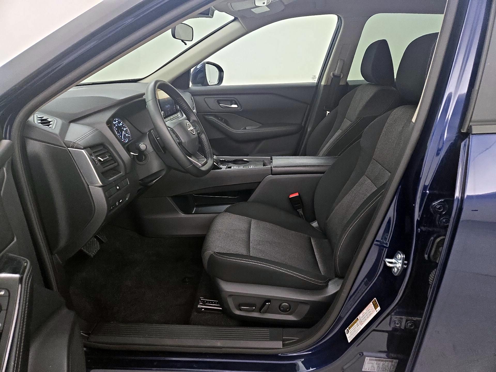 Thumbnail: 2025 Nissan Rogue - 11