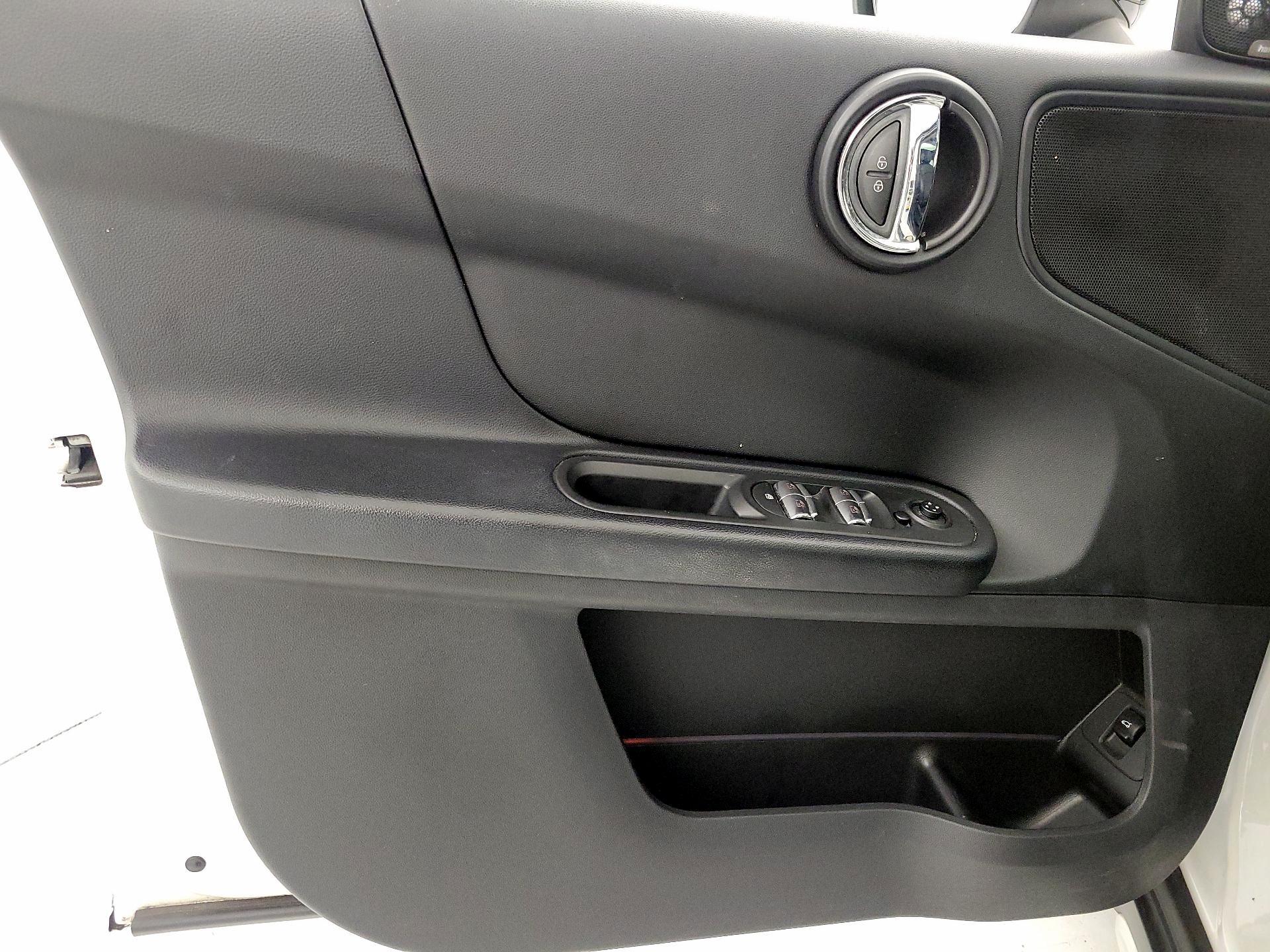 Thumbnail: 2017 MINI Cooper Countryman - 12