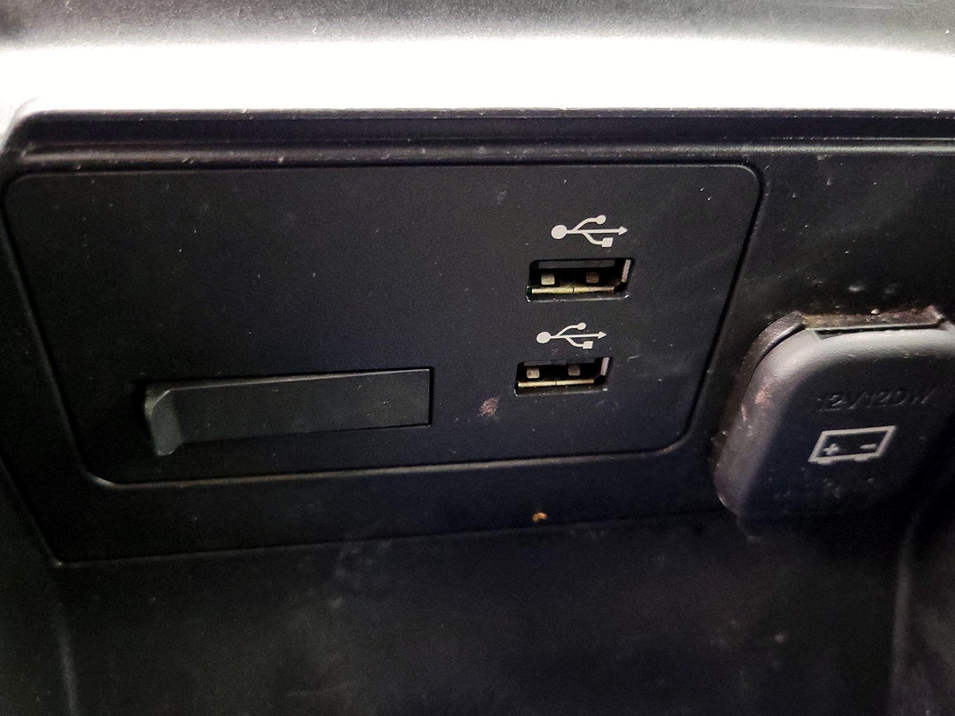 Thumbnail: 2023 Mazda Mazda3 - 18