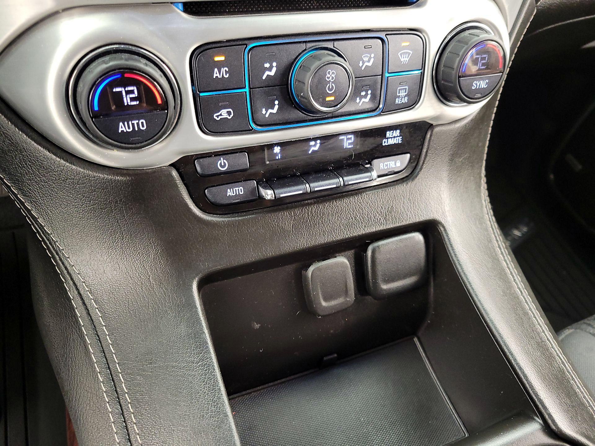 Thumbnail: 2019 GMC Yukon - 16