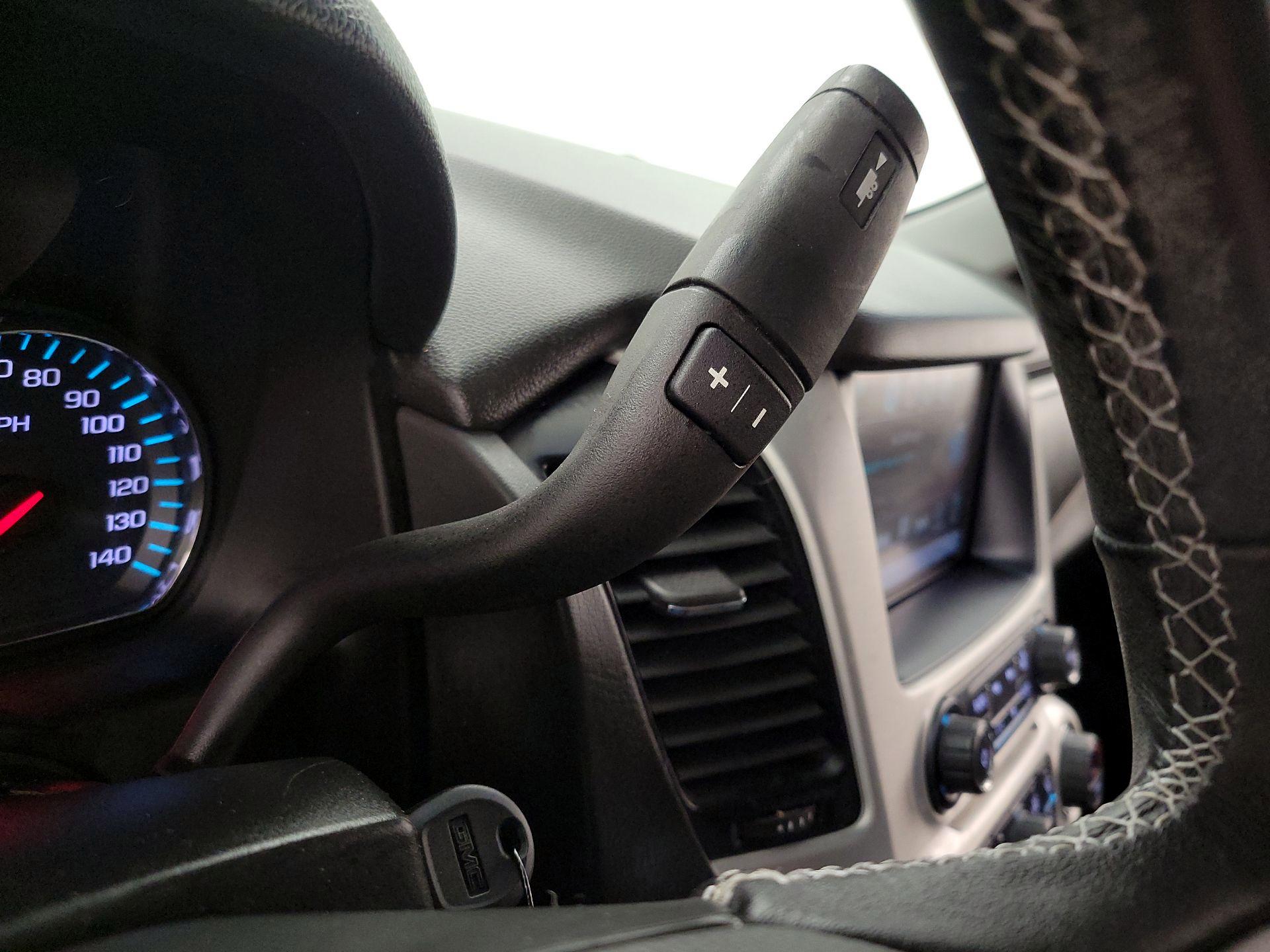 Thumbnail: 2019 GMC Yukon - 17