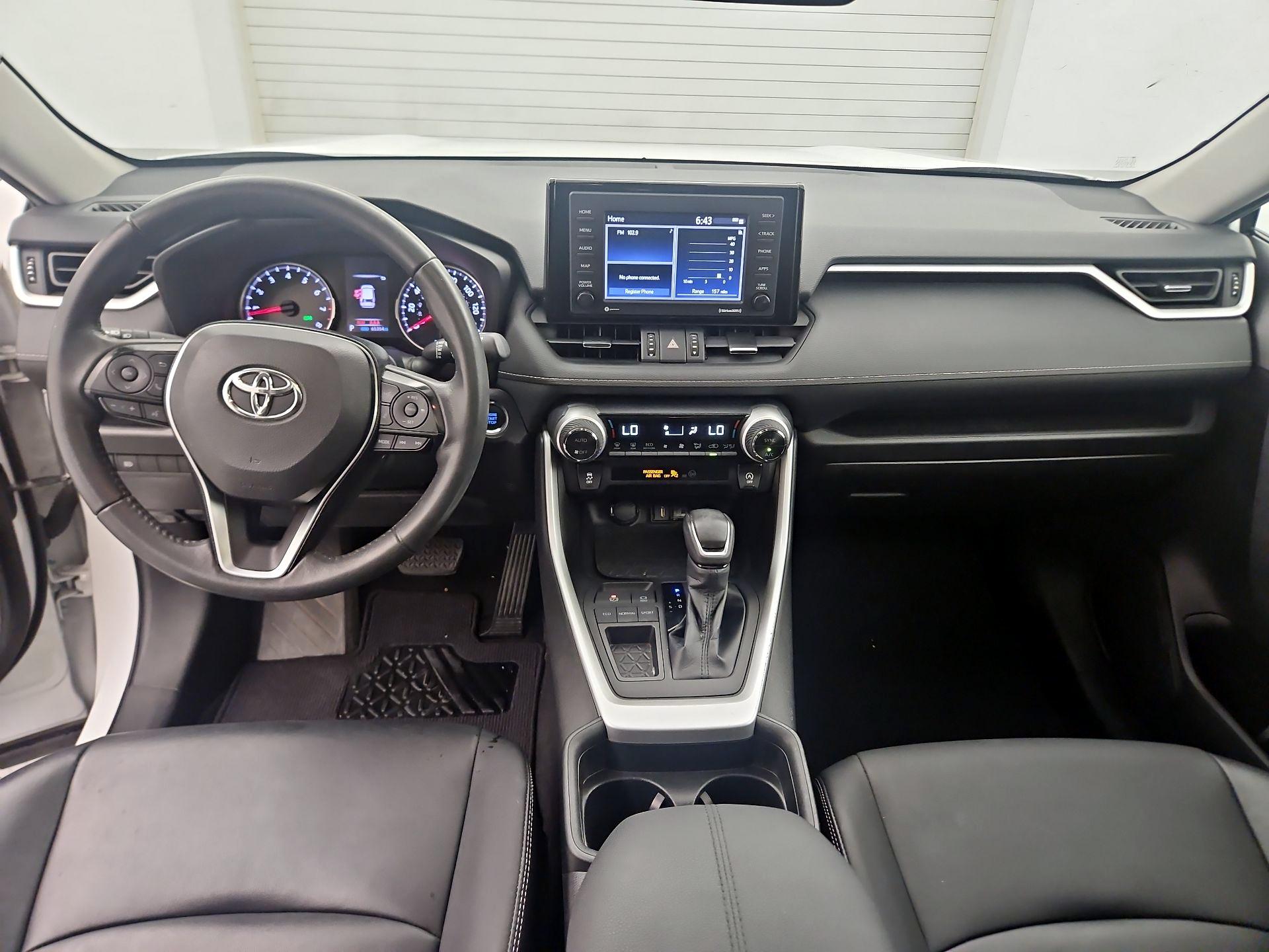 Thumbnail: 2020 Toyota RAV4 - 9