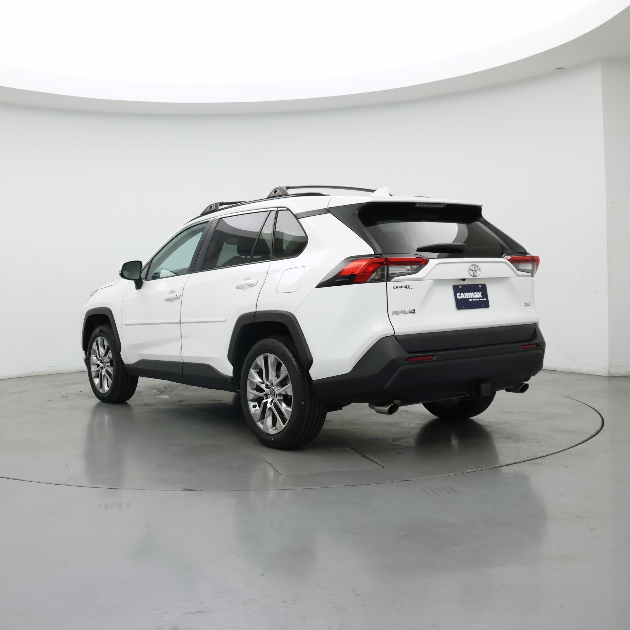 Thumbnail: 2020 Toyota RAV4 - 2