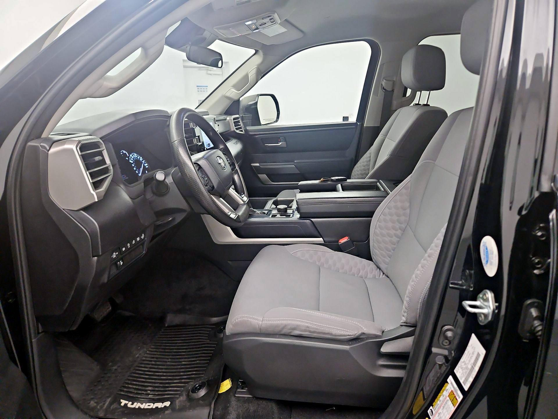 Thumbnail: 2023 Toyota Tundra - 11