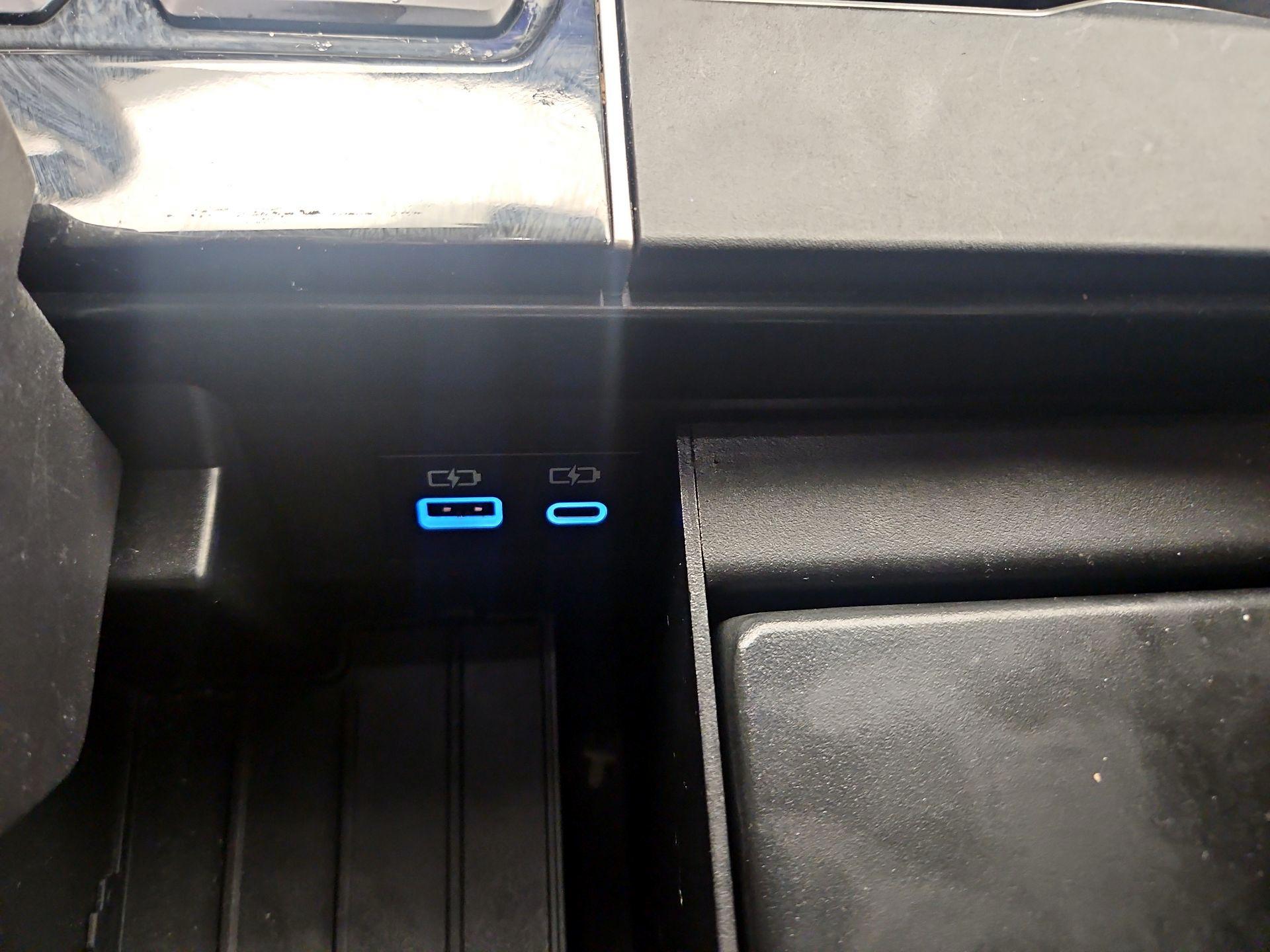 Thumbnail: 2023 Toyota Tundra - 18