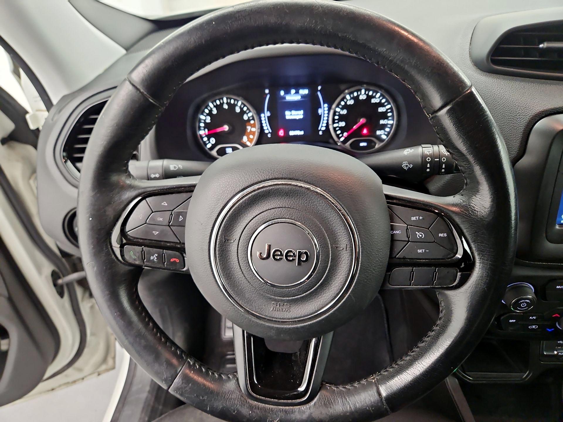 Thumbnail: 2020 Jeep Renegade - 10