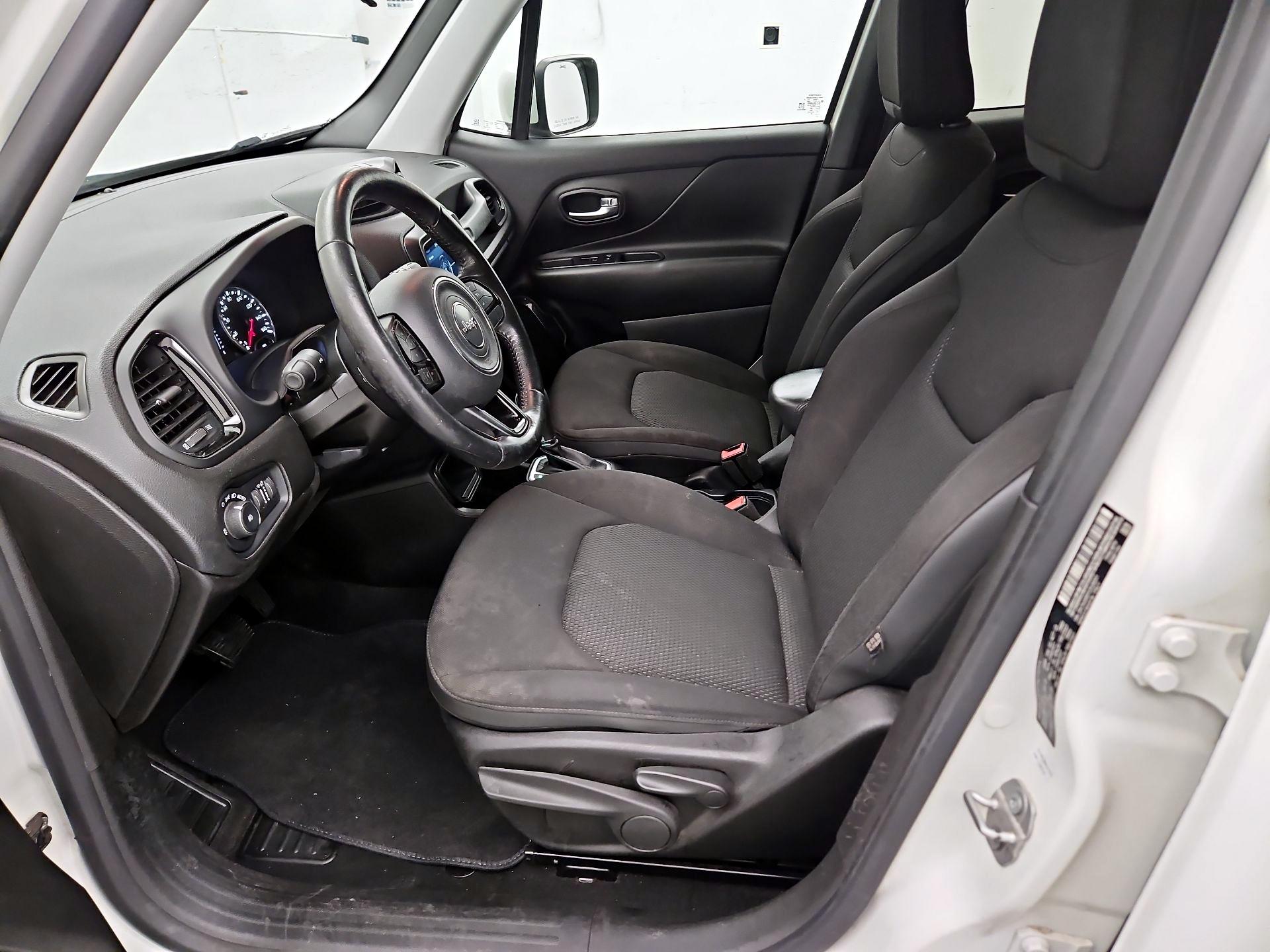 Thumbnail: 2020 Jeep Renegade - 11