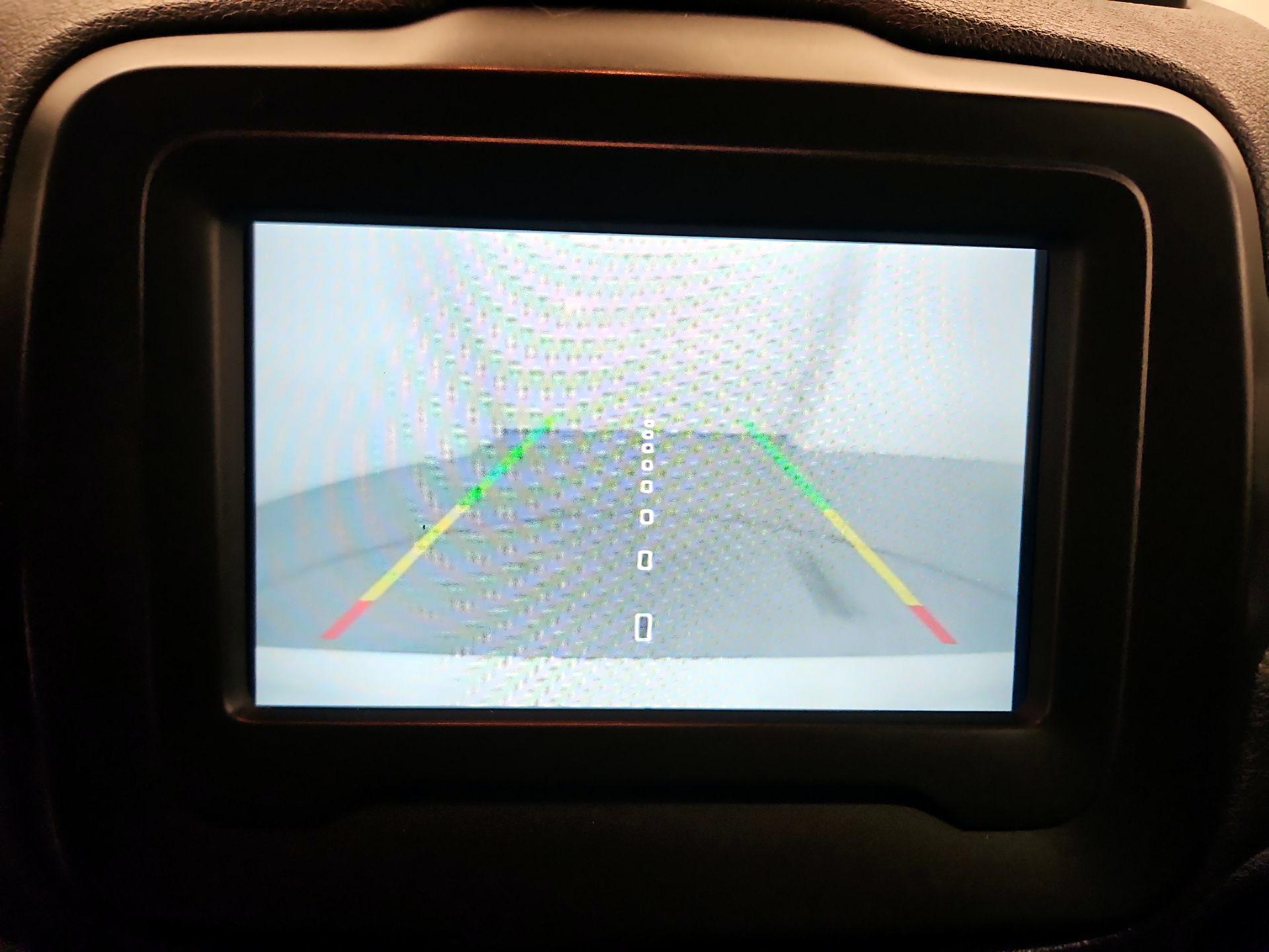 Thumbnail: 2020 Jeep Renegade - 15