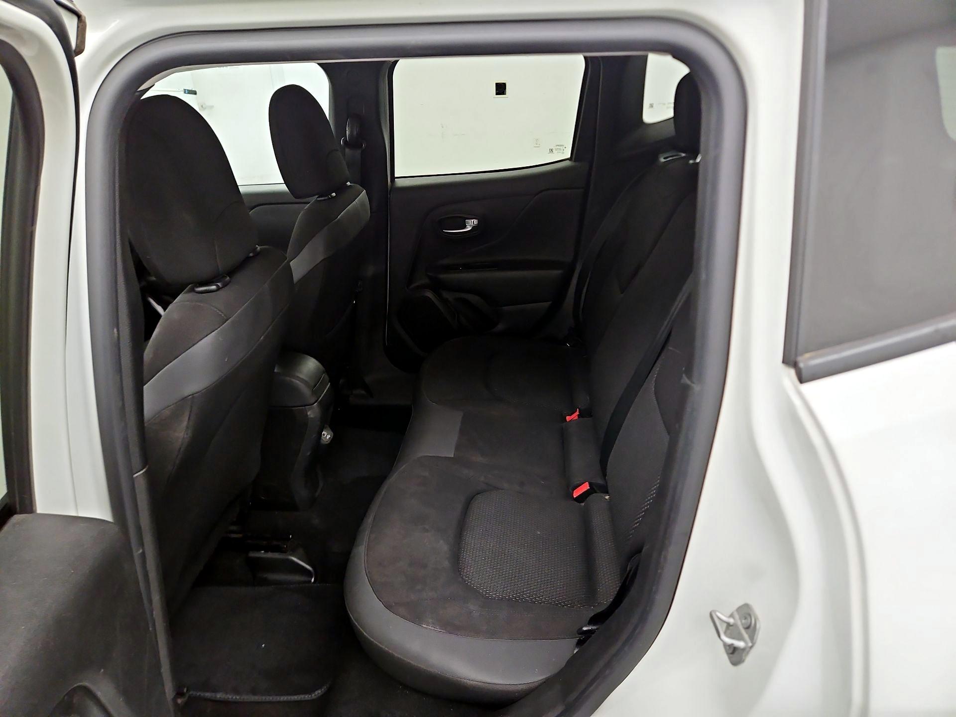 Thumbnail: 2020 Jeep Renegade - 20