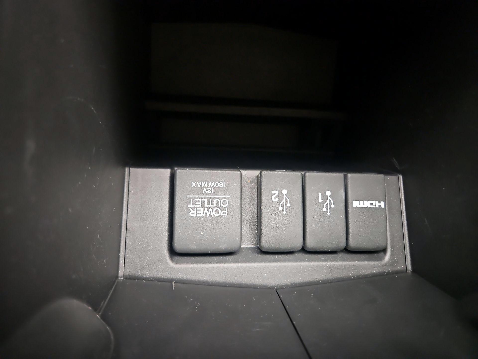 Thumbnail: 2016 Honda CR-V - 18