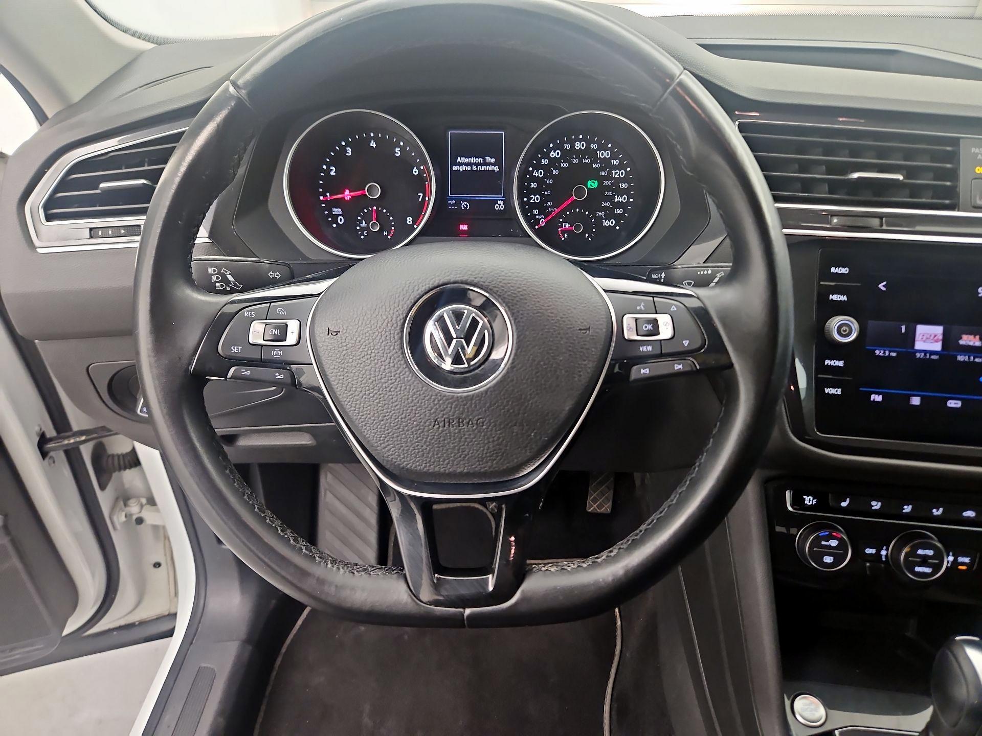 Thumbnail: 2019 Volkswagen Tiguan - 10