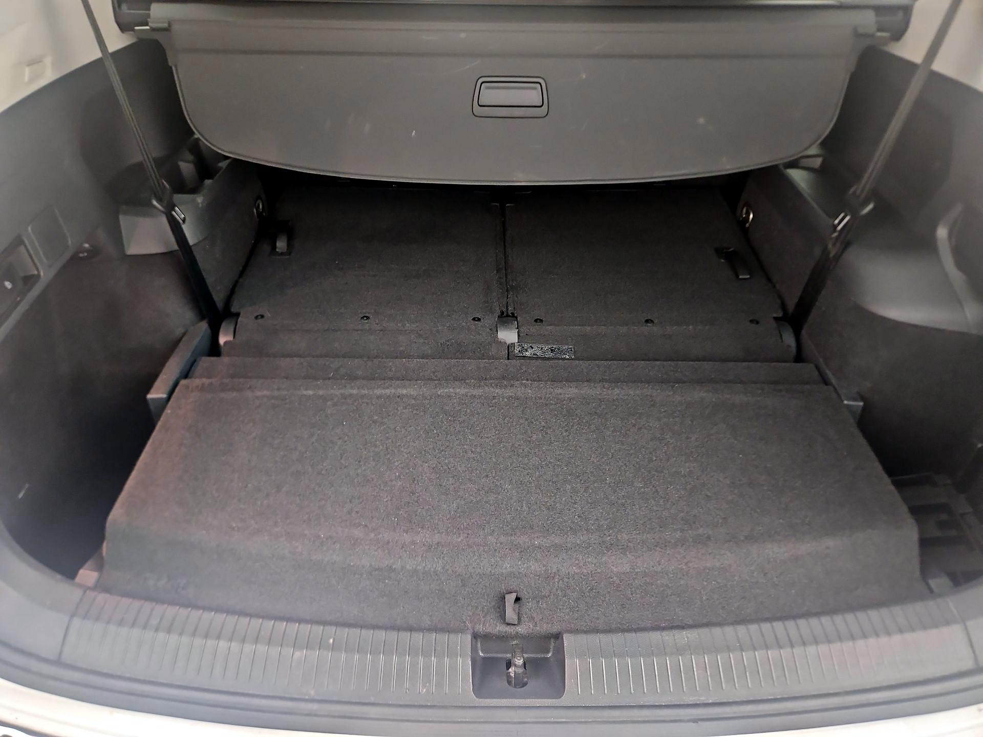 Thumbnail: 2019 Volkswagen Tiguan - 20