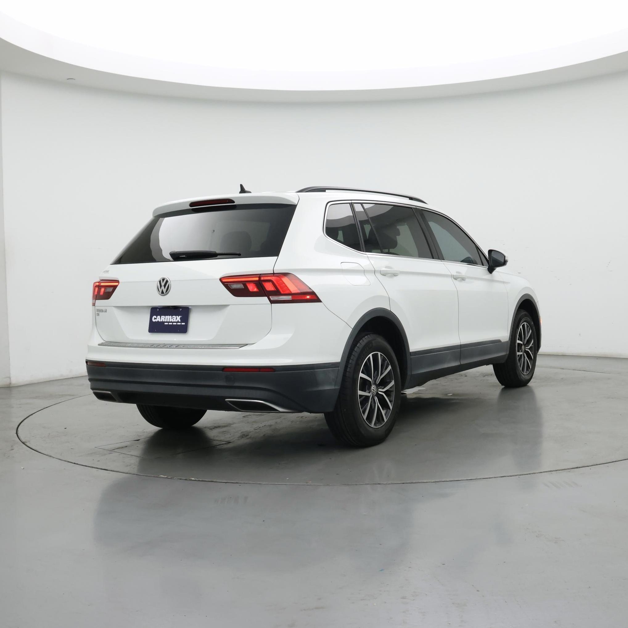 Thumbnail: 2019 Volkswagen Tiguan - 8