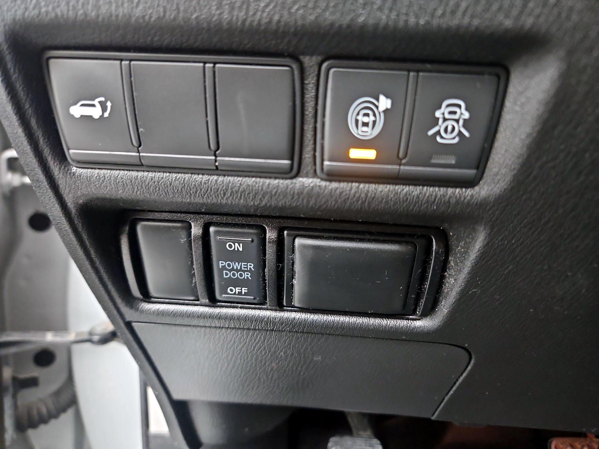 Thumbnail: 2020 Nissan Armada - 13