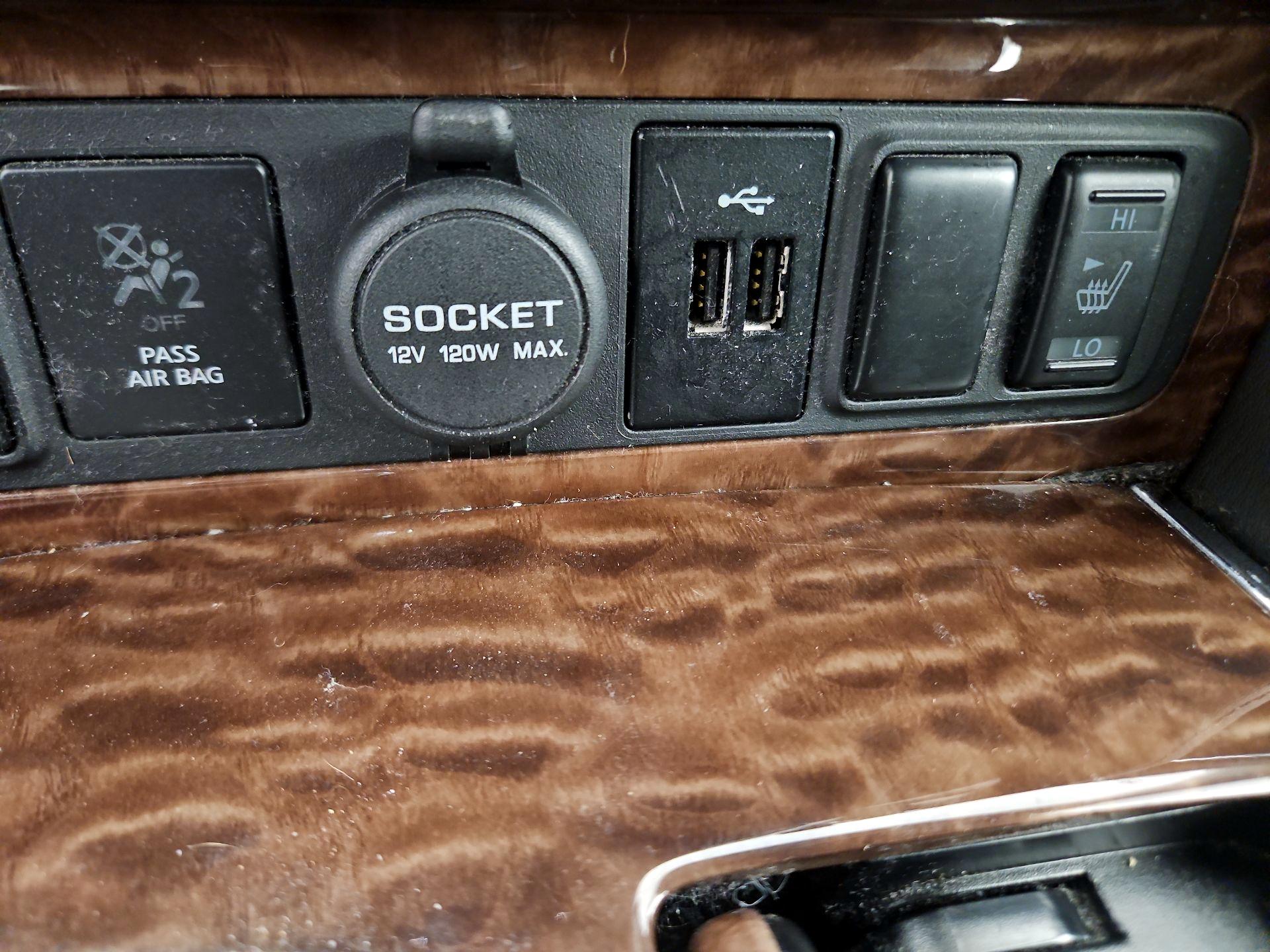 Thumbnail: 2020 Nissan Armada - 19