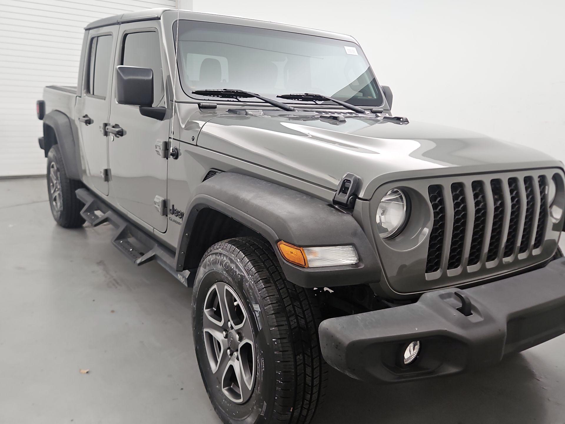 Thumbnail: 2021 Jeep Gladiator - 1