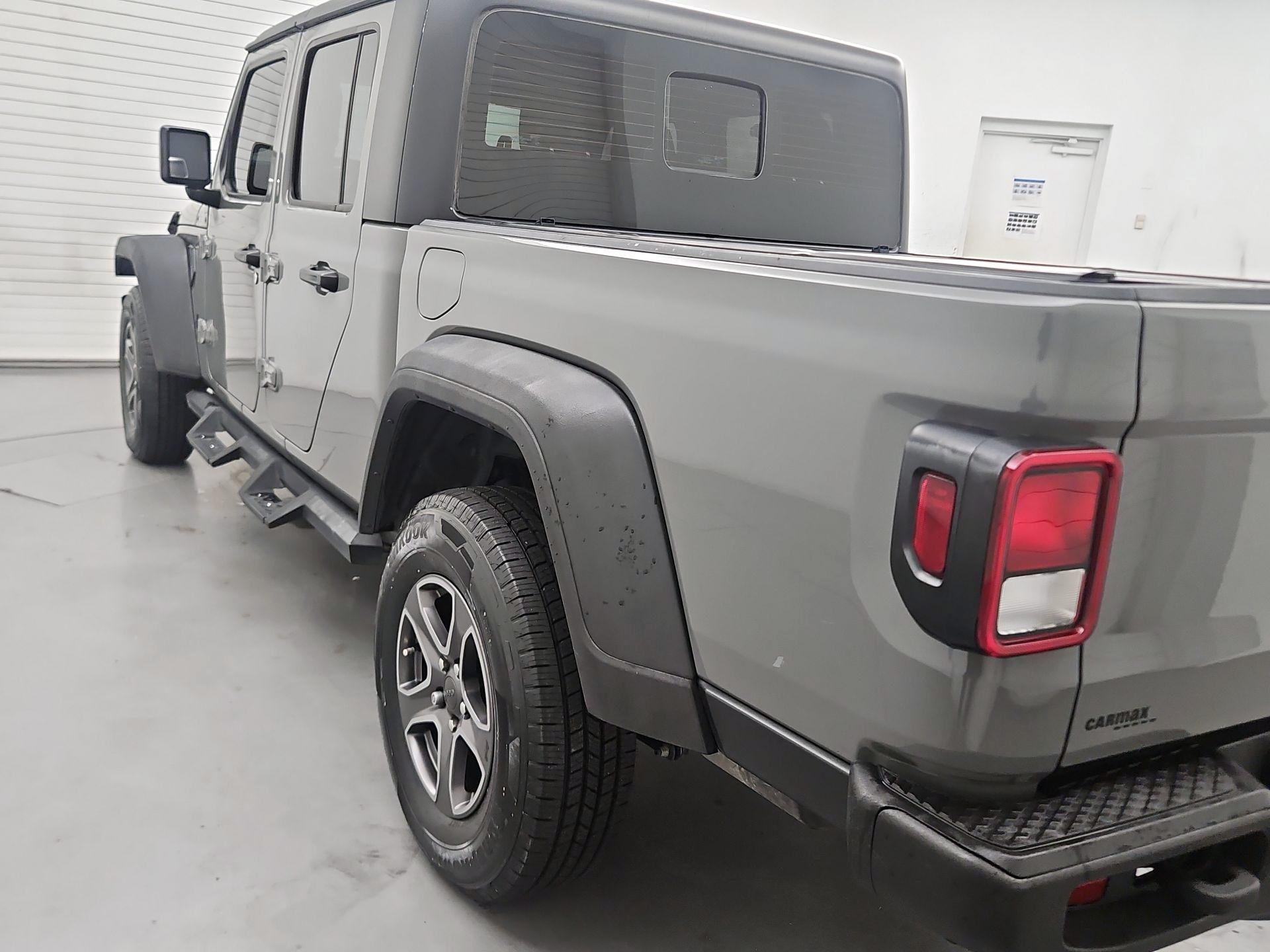 Thumbnail: 2021 Jeep Gladiator - 7