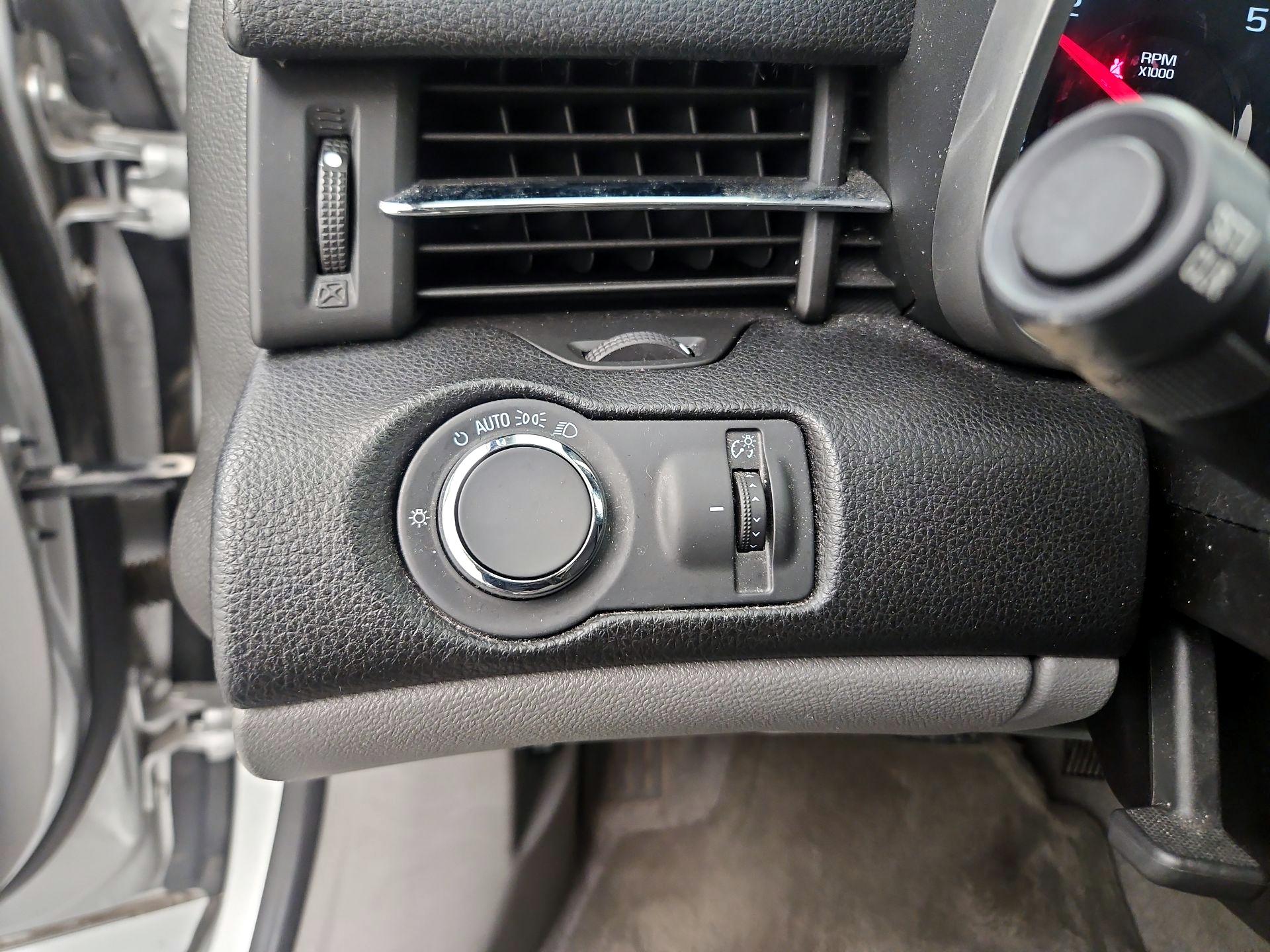 Thumbnail: 2014 Chevrolet Malibu - 13