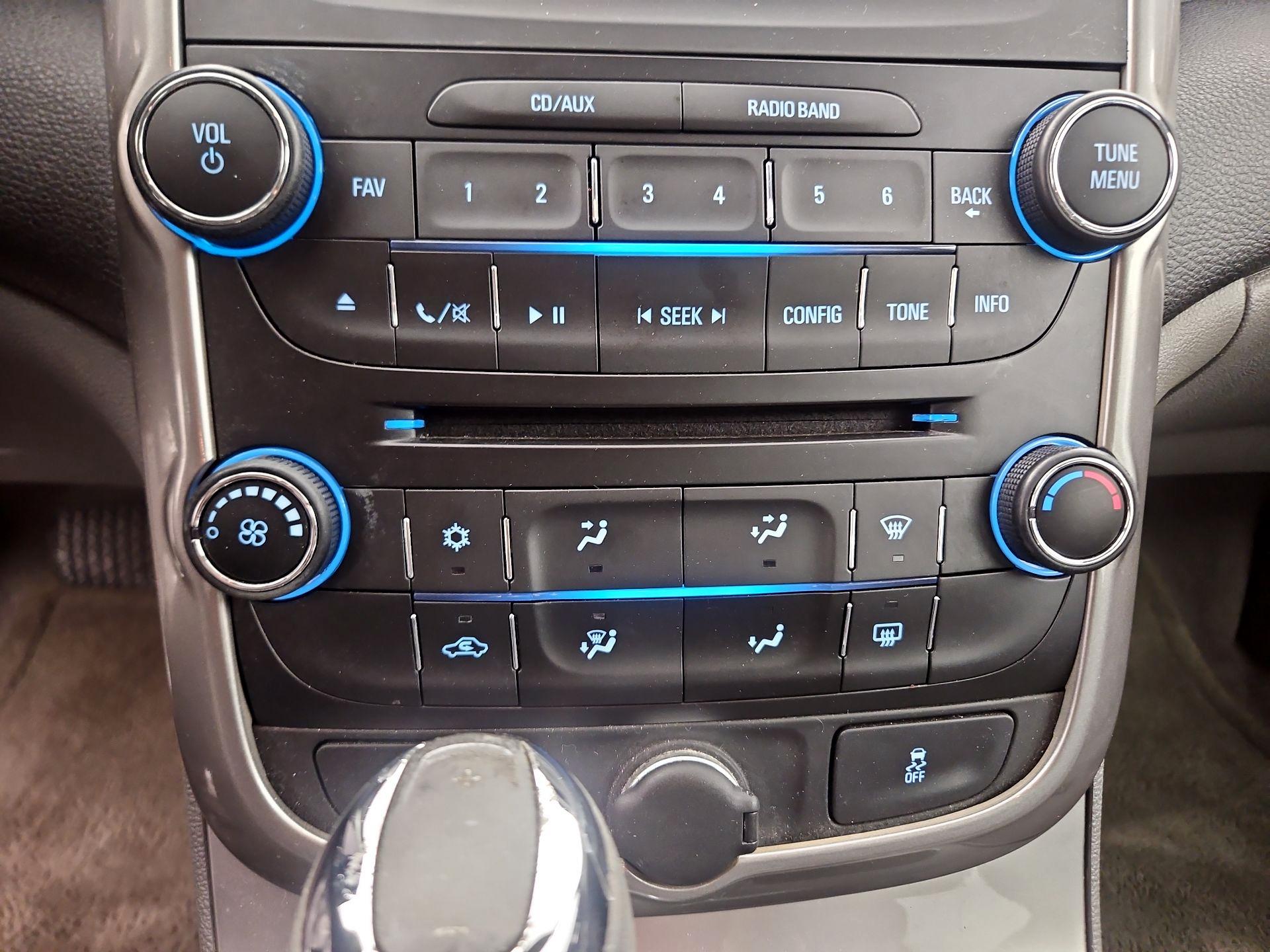 Thumbnail: 2014 Chevrolet Malibu - 15