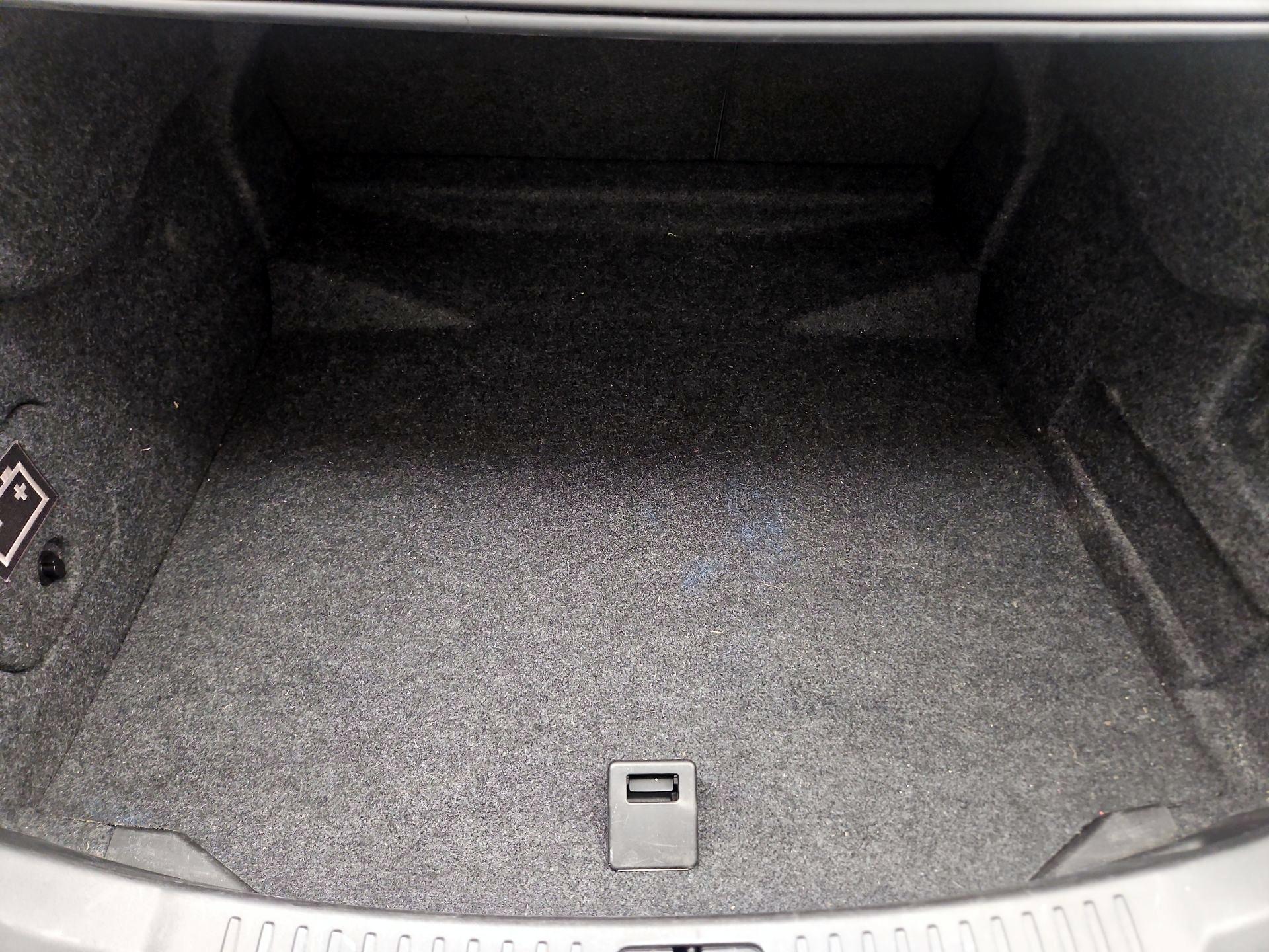 Thumbnail: 2014 Chevrolet Malibu - 19