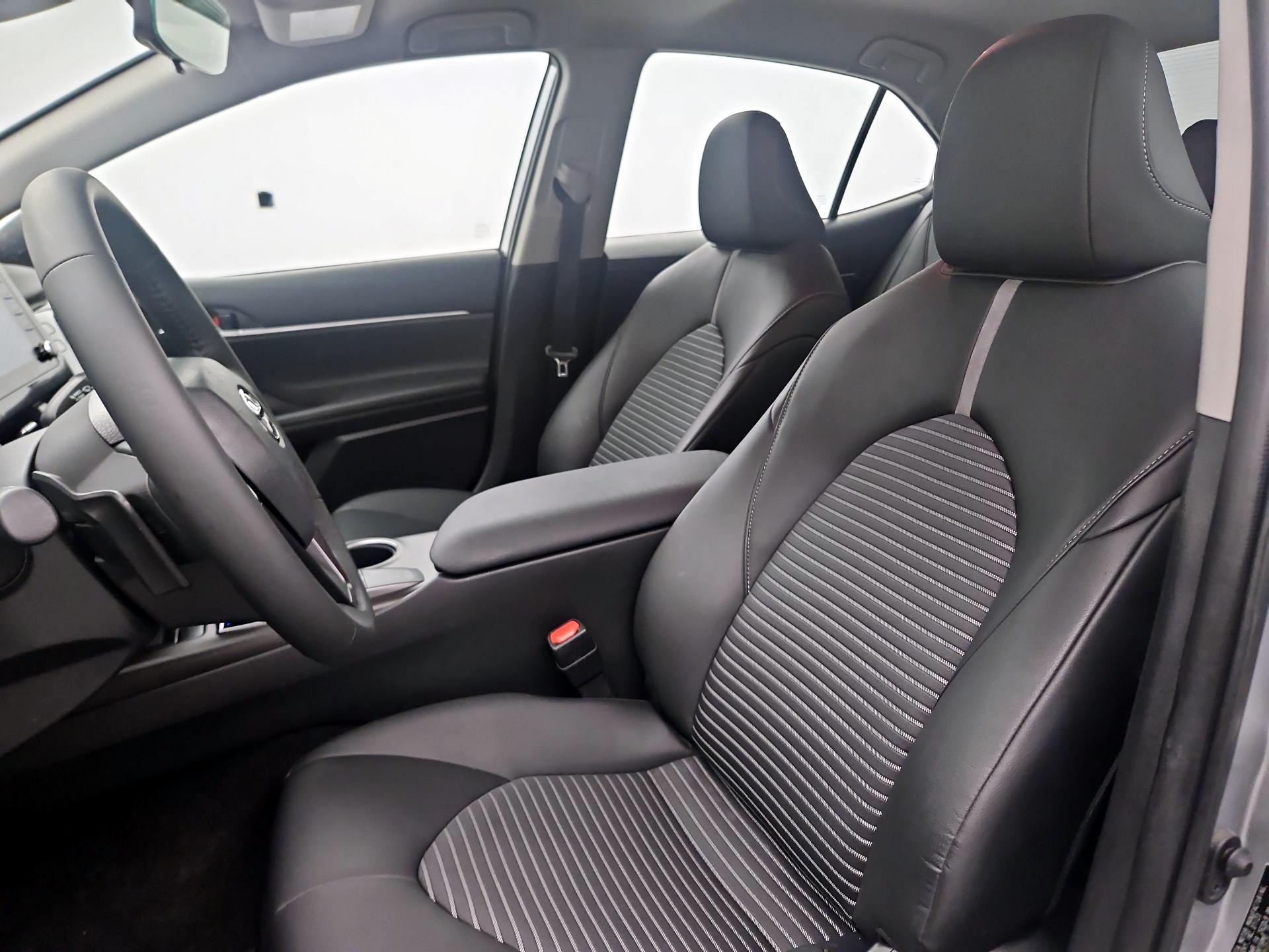 Thumbnail: 2023 Toyota Camry - 11