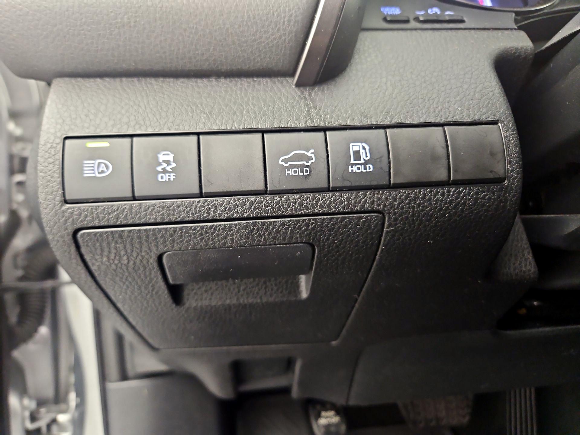 Thumbnail: 2023 Toyota Camry - 13