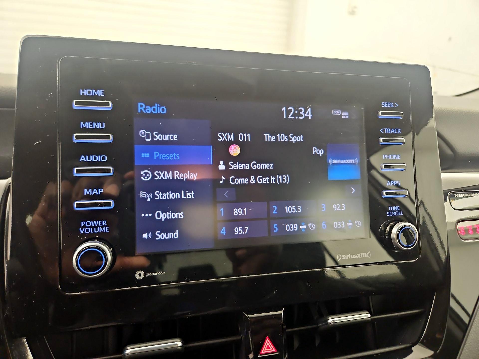 Thumbnail: 2023 Toyota Camry - 15