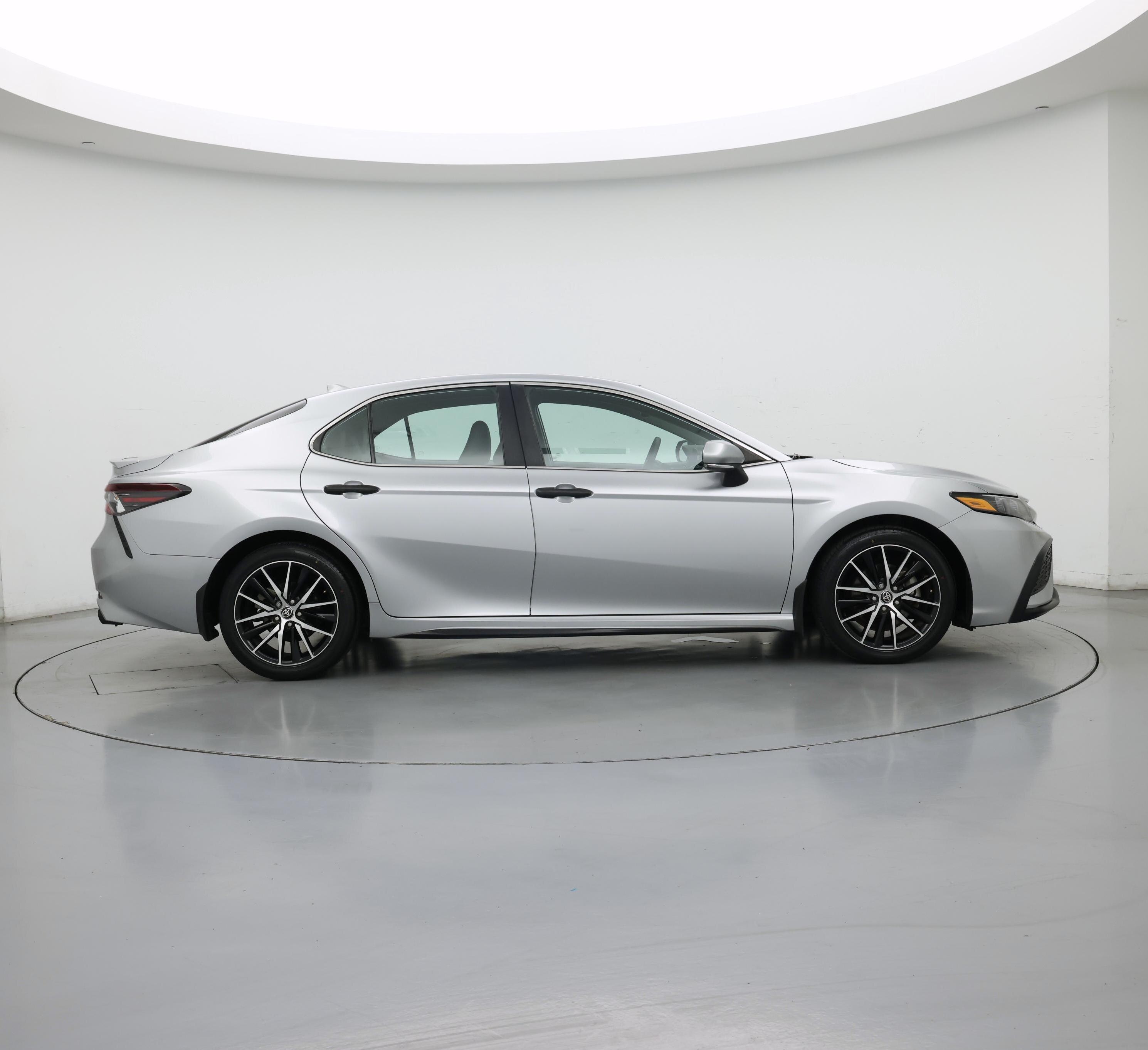 Thumbnail: 2023 Toyota Camry - 7