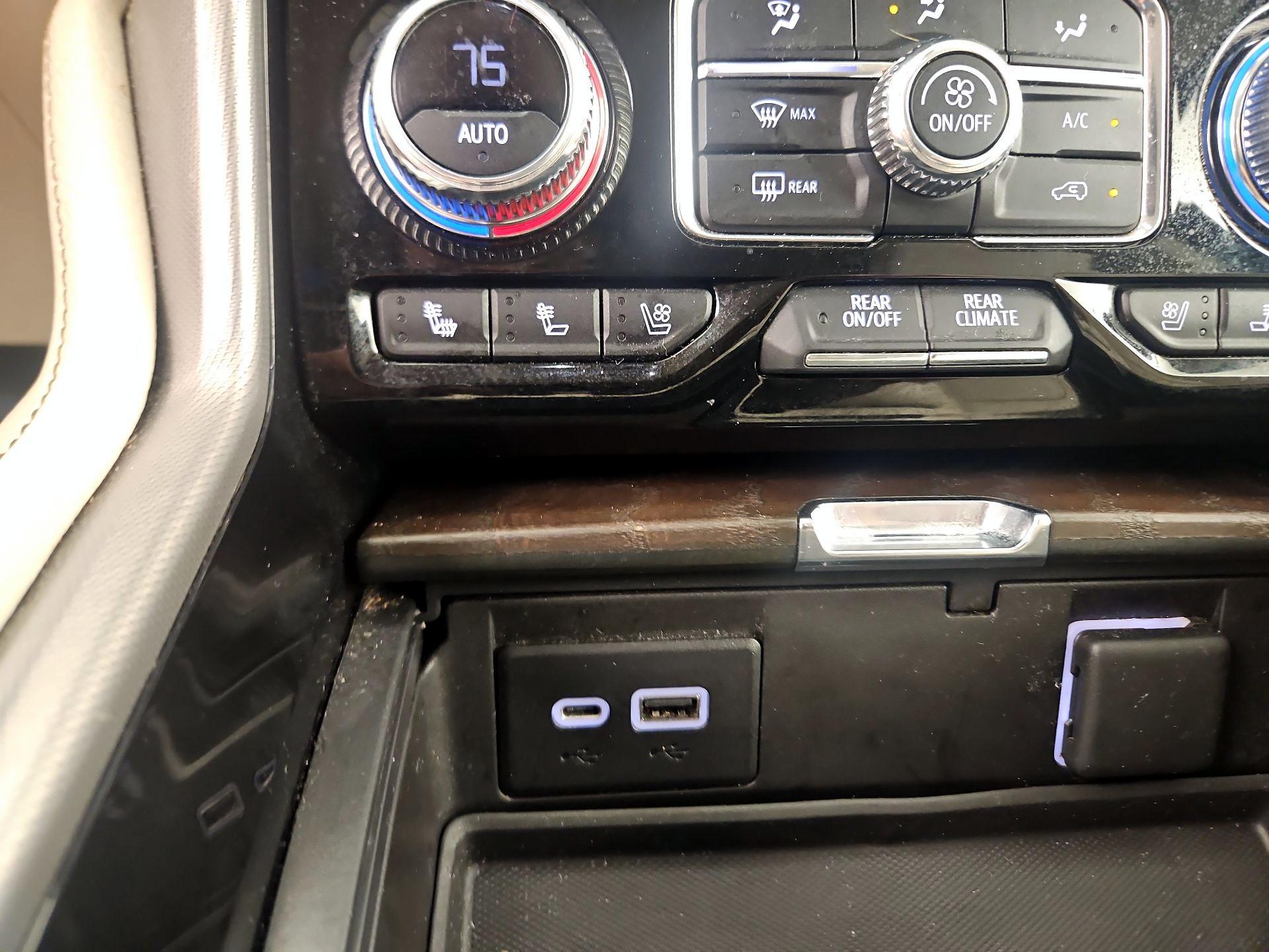 Thumbnail: 2021 GMC Yukon - 18