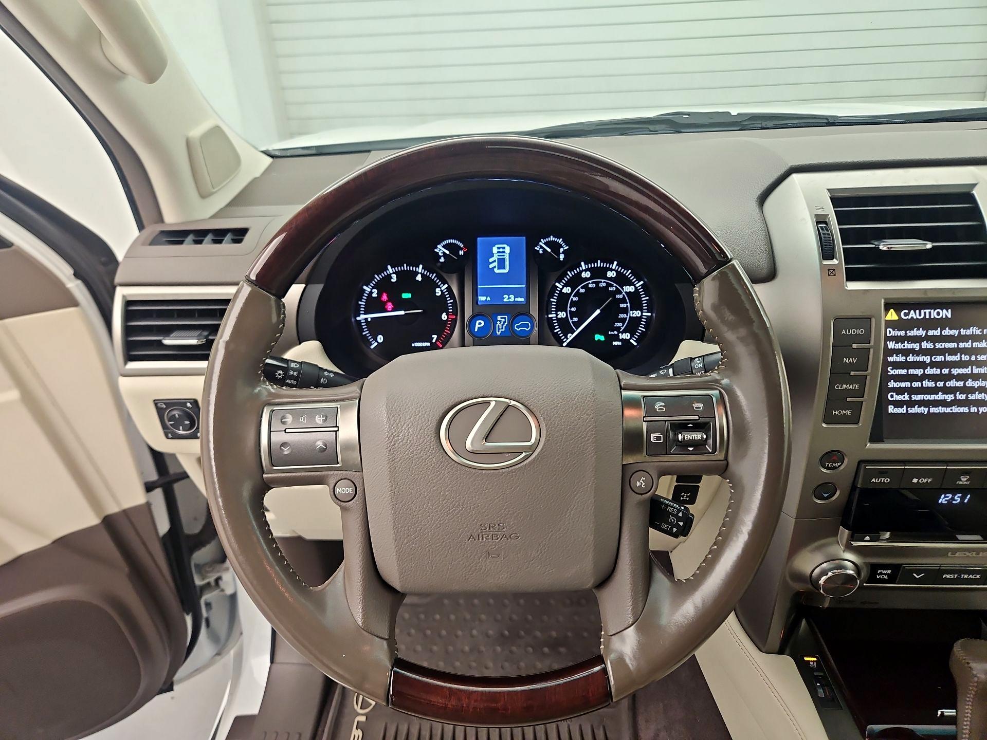 Thumbnail: 2017 Lexus GX - 10