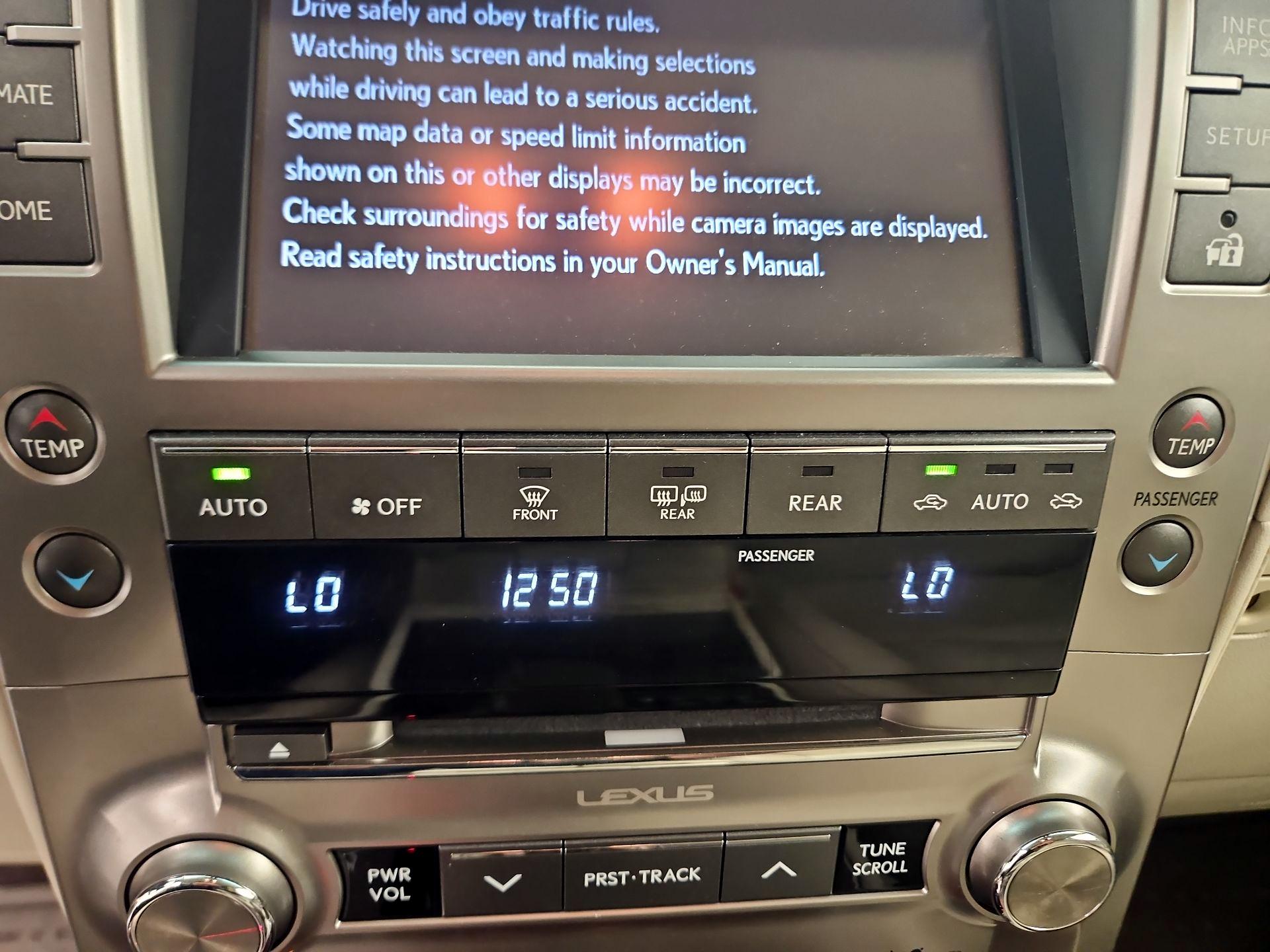 Thumbnail: 2017 Lexus GX - 16